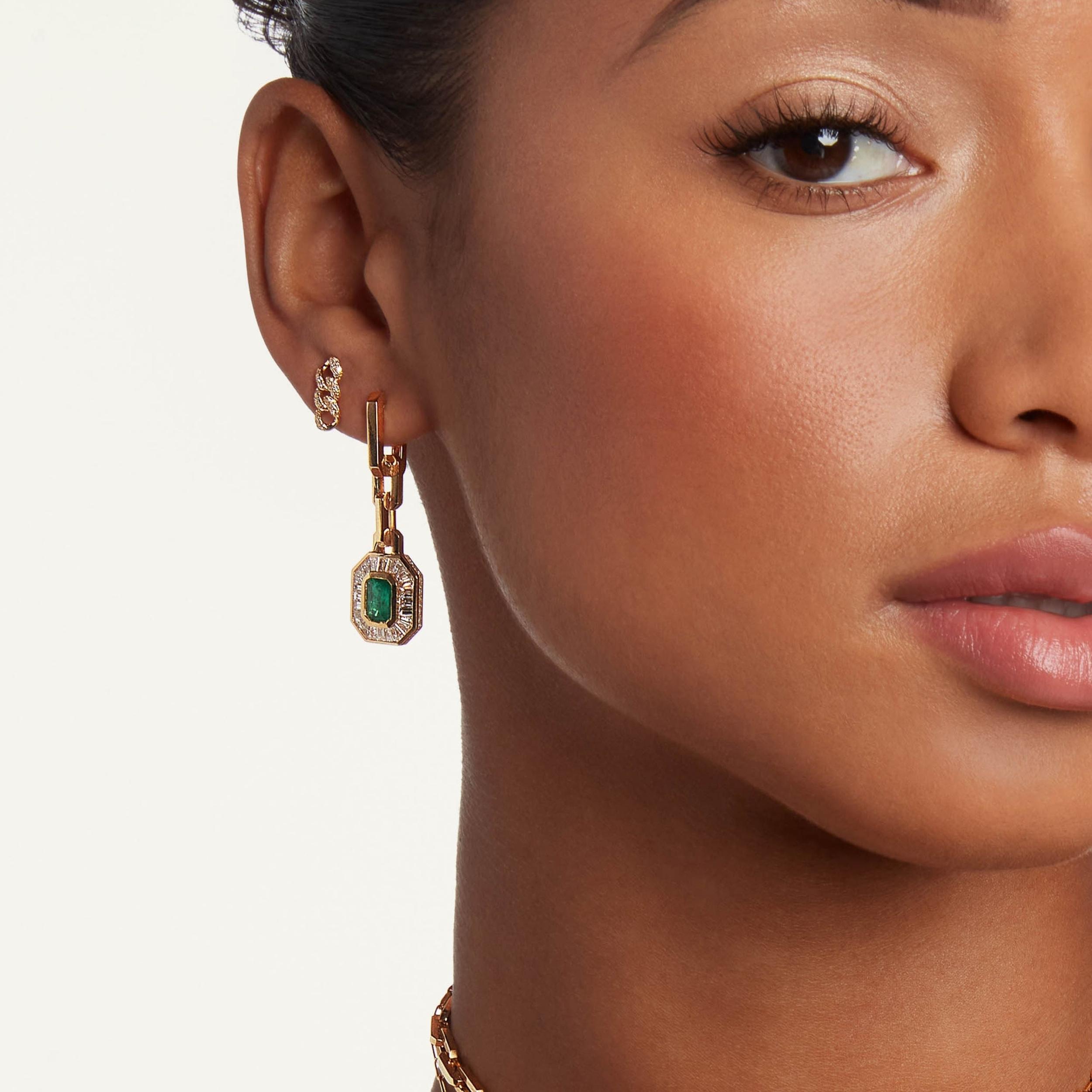 SINGLE DIAMOND PAVE LINK STUD Product Image