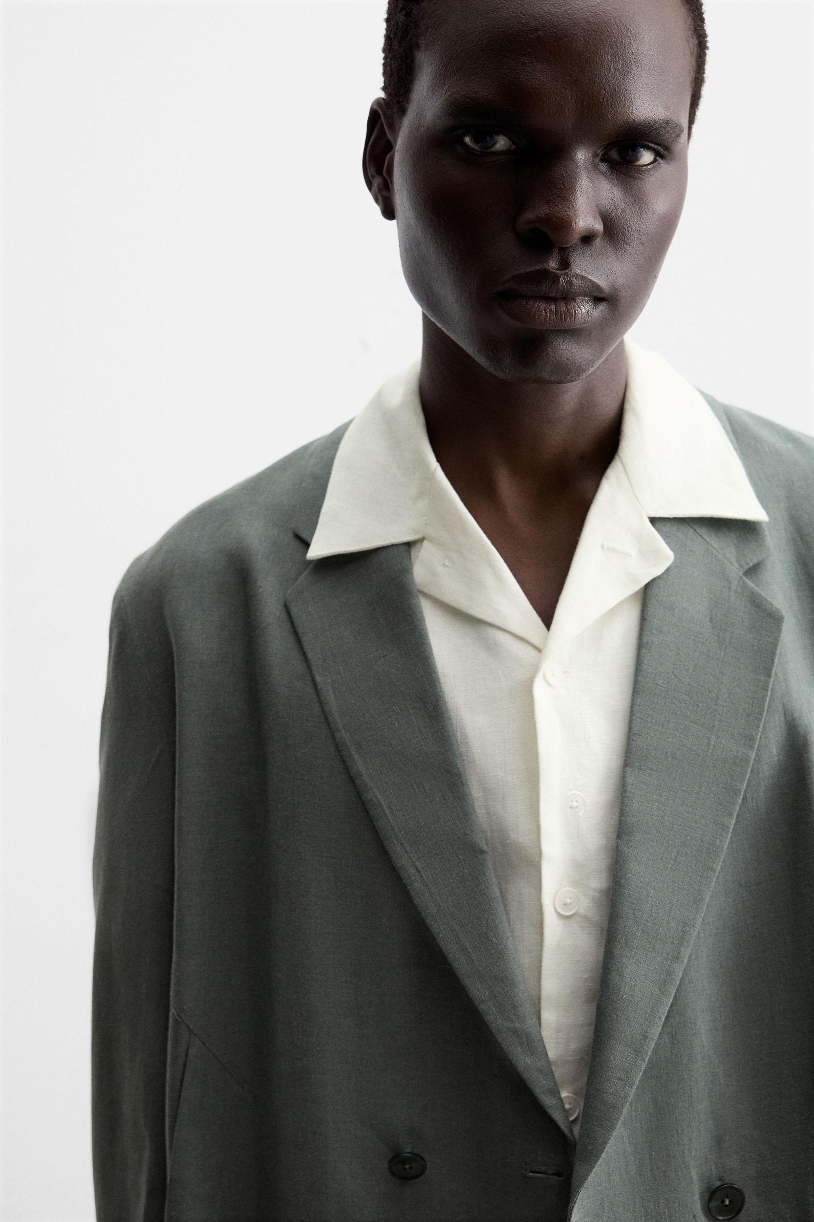 100% LINEN DOUBLE BREASTED SUIT BLAZER Product Image