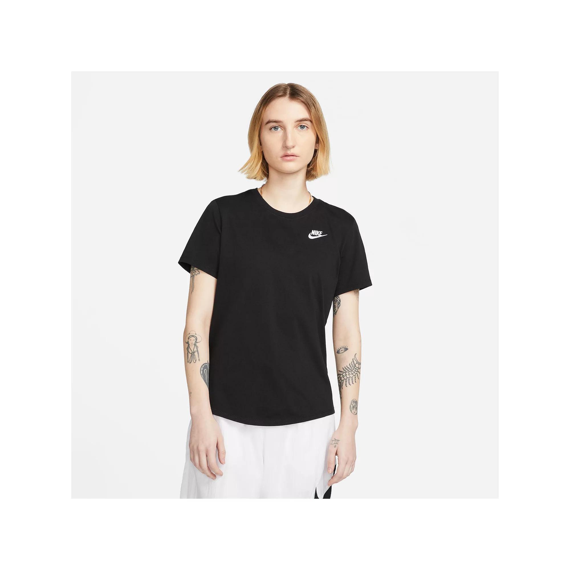 Women's Nike Sportswear Club Essentials Tee,  Product Image