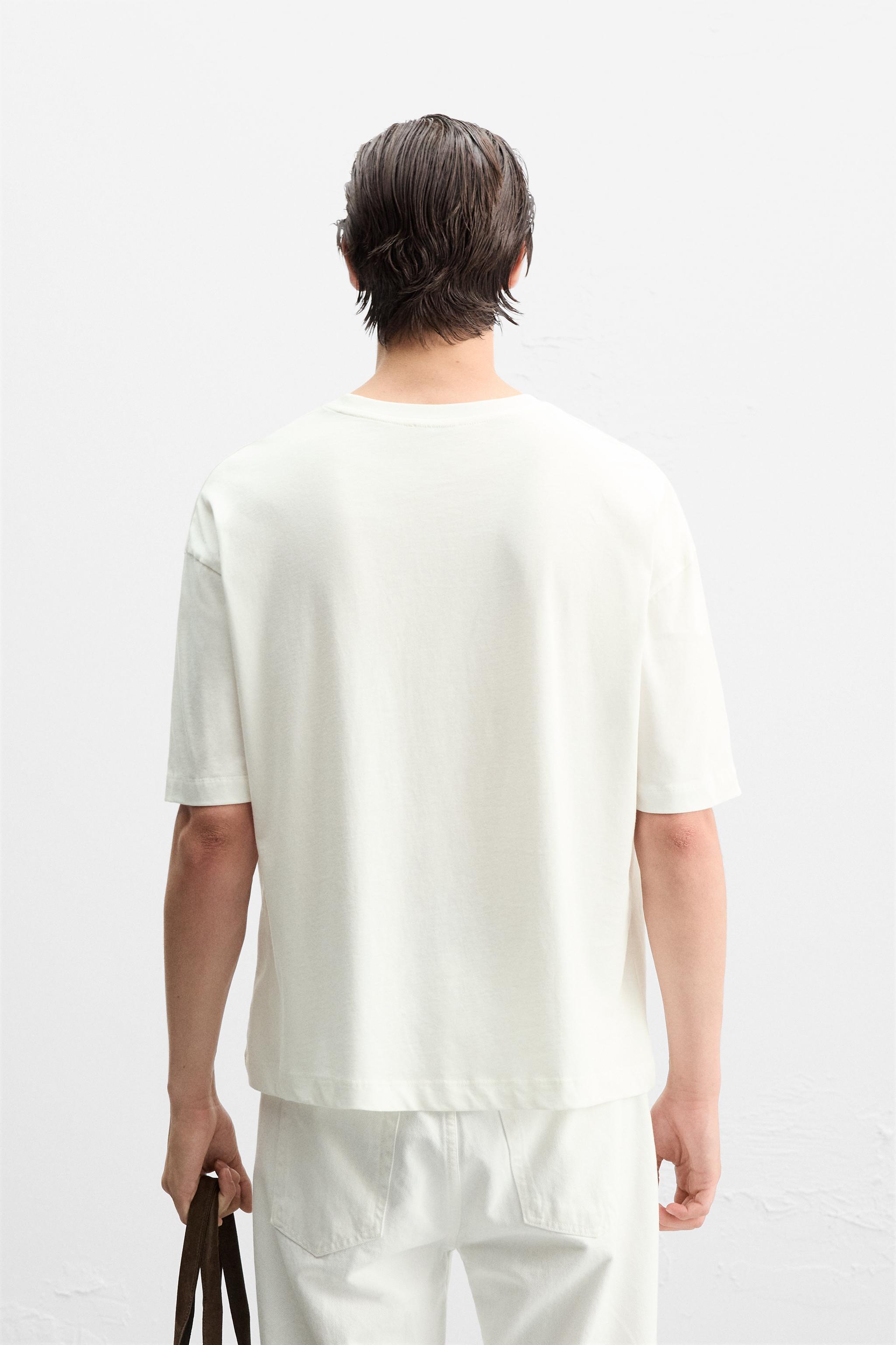 CONTRAST EMBROIDERED T-SHIRT Product Image