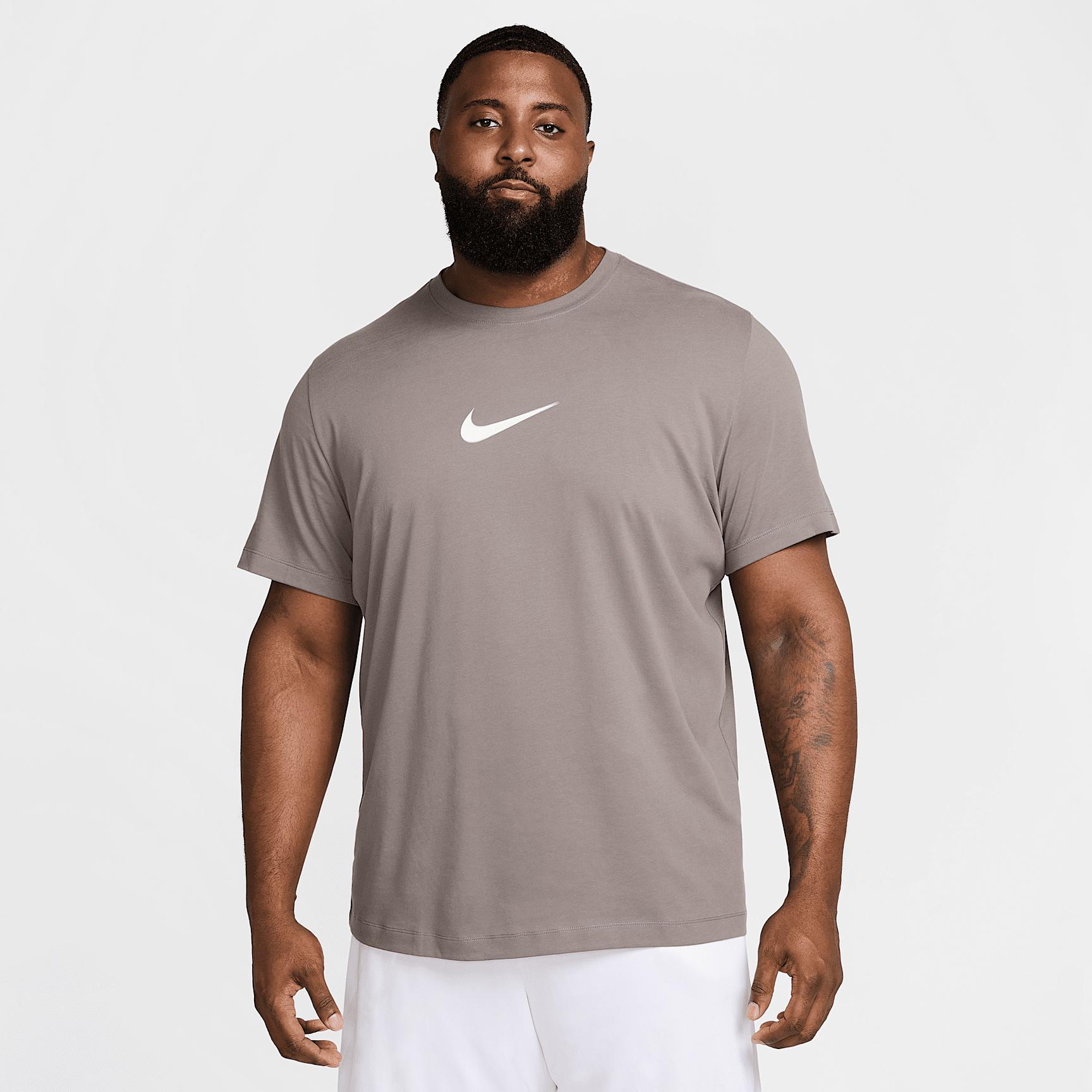 Nike Men's Dri-FIT Fitness T-Shirt Product Image