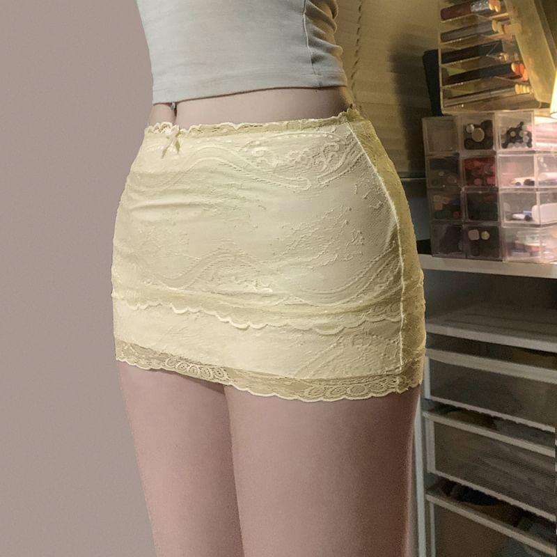 Low Rise Lace Plain Mini Fitted Skirt Product Image