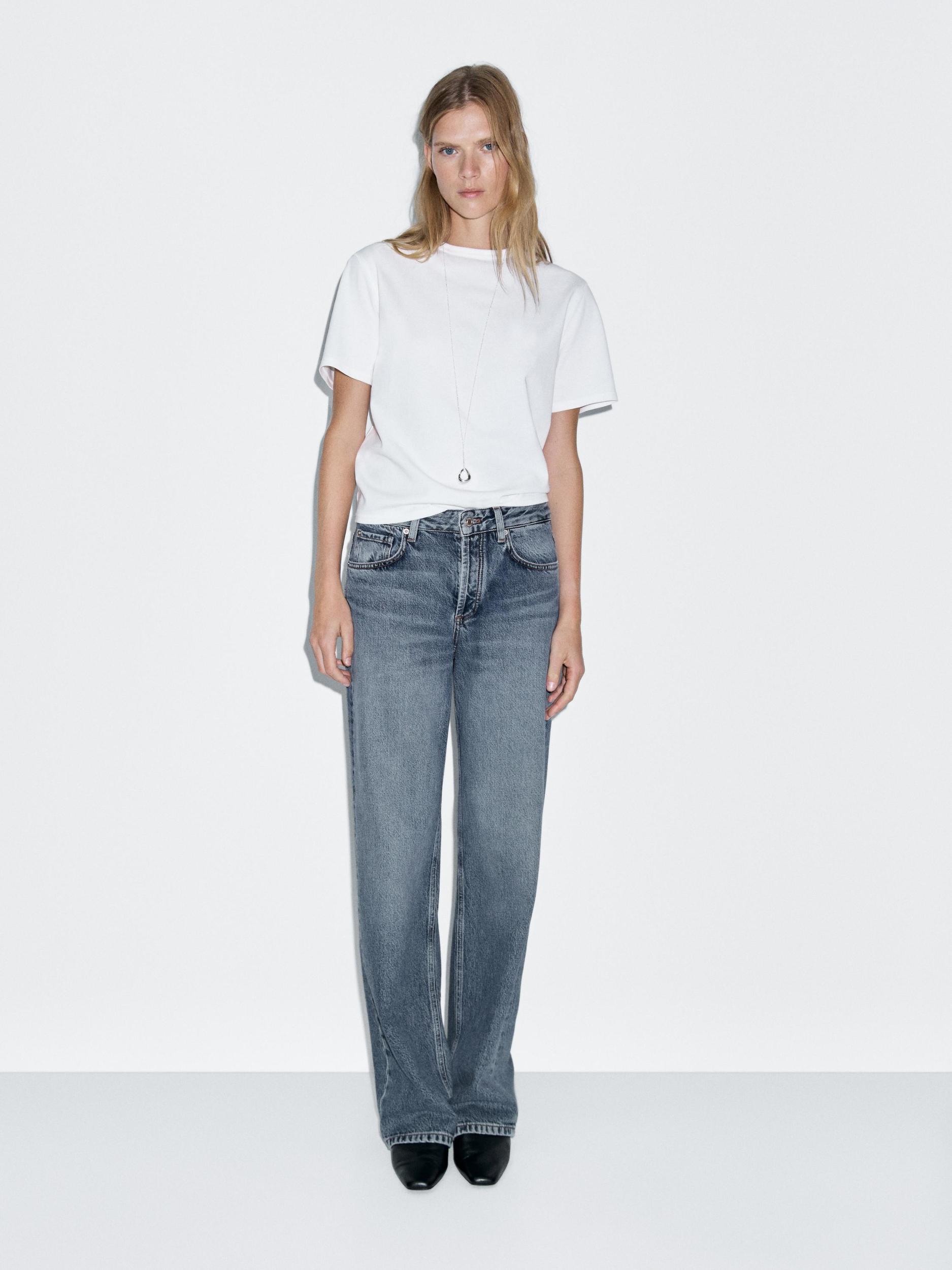 Mid-rise wide-leg jeans Product Image