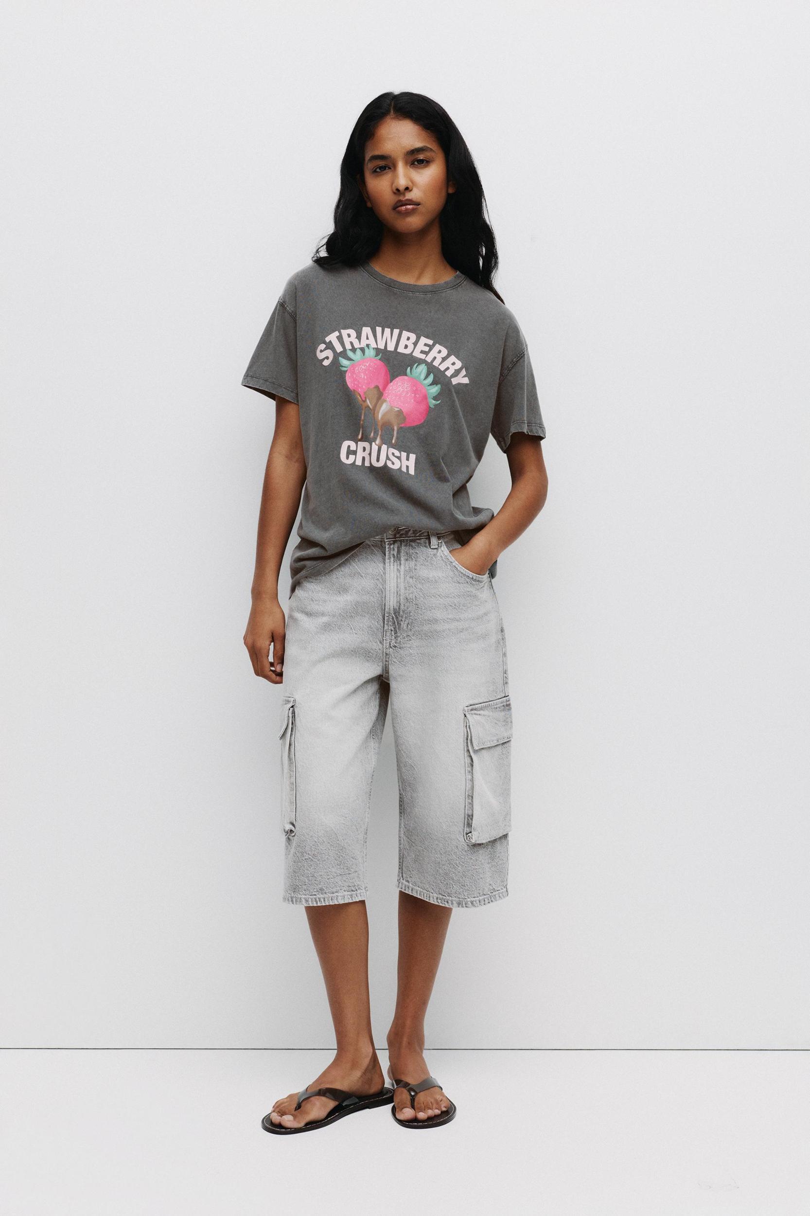 Strawberry T-shirt Product Image