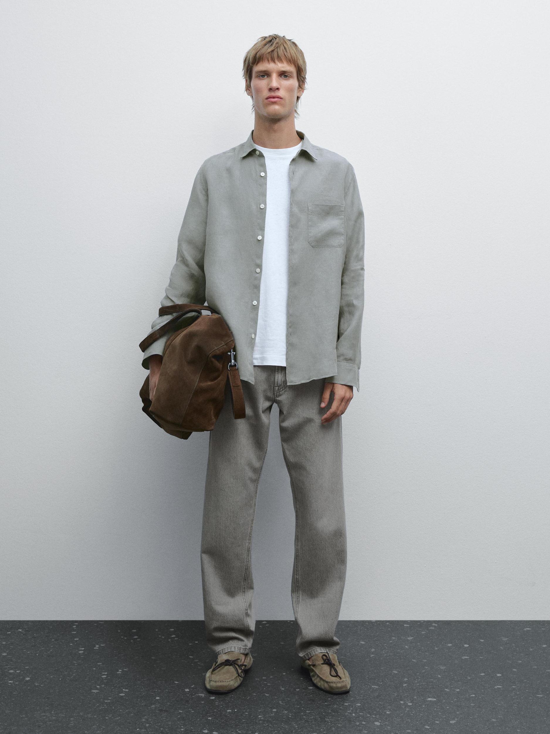 Regular fit shirt with pocket detail Product Image