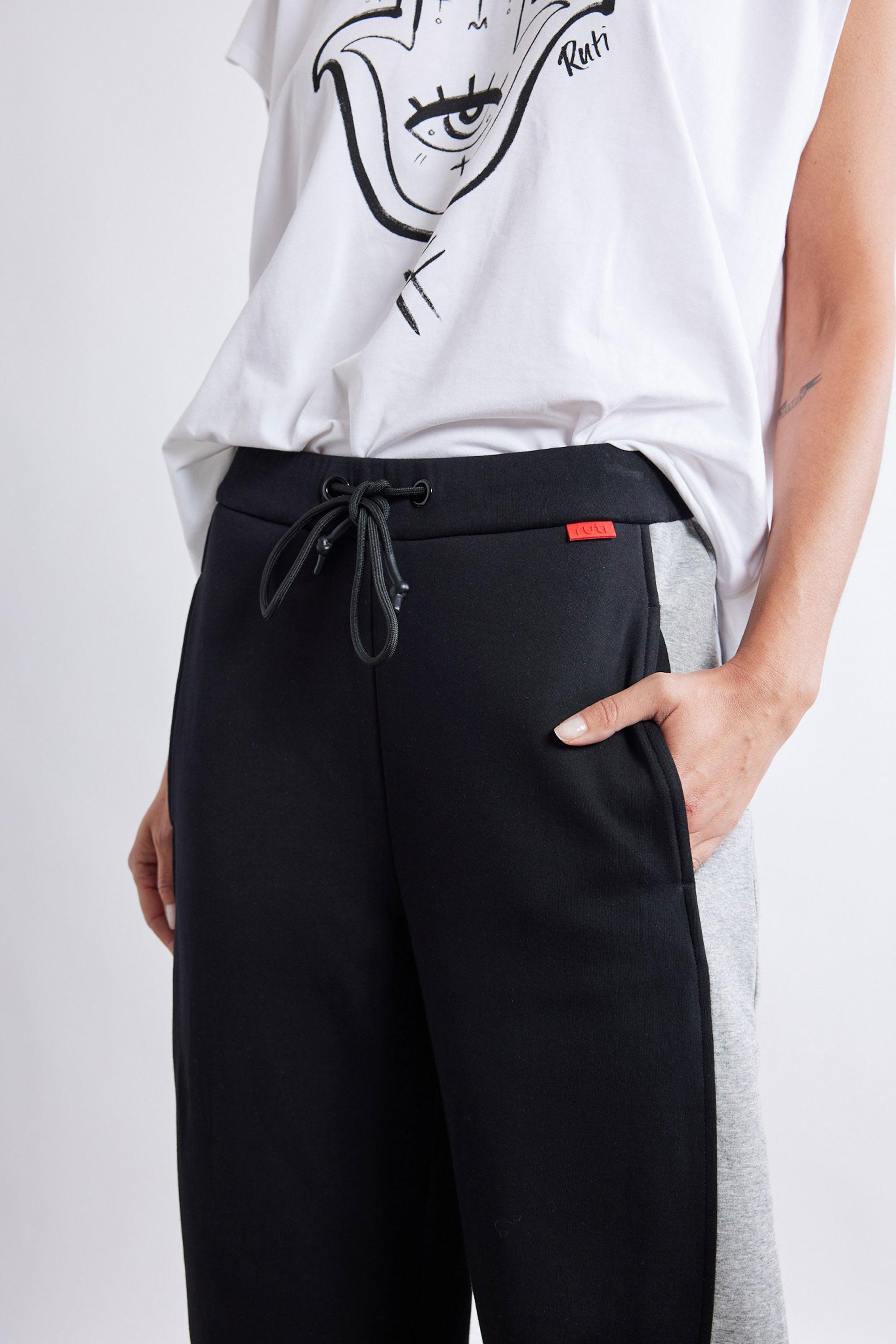 Colorblock Barrel Leg Scuba Pants Product Image