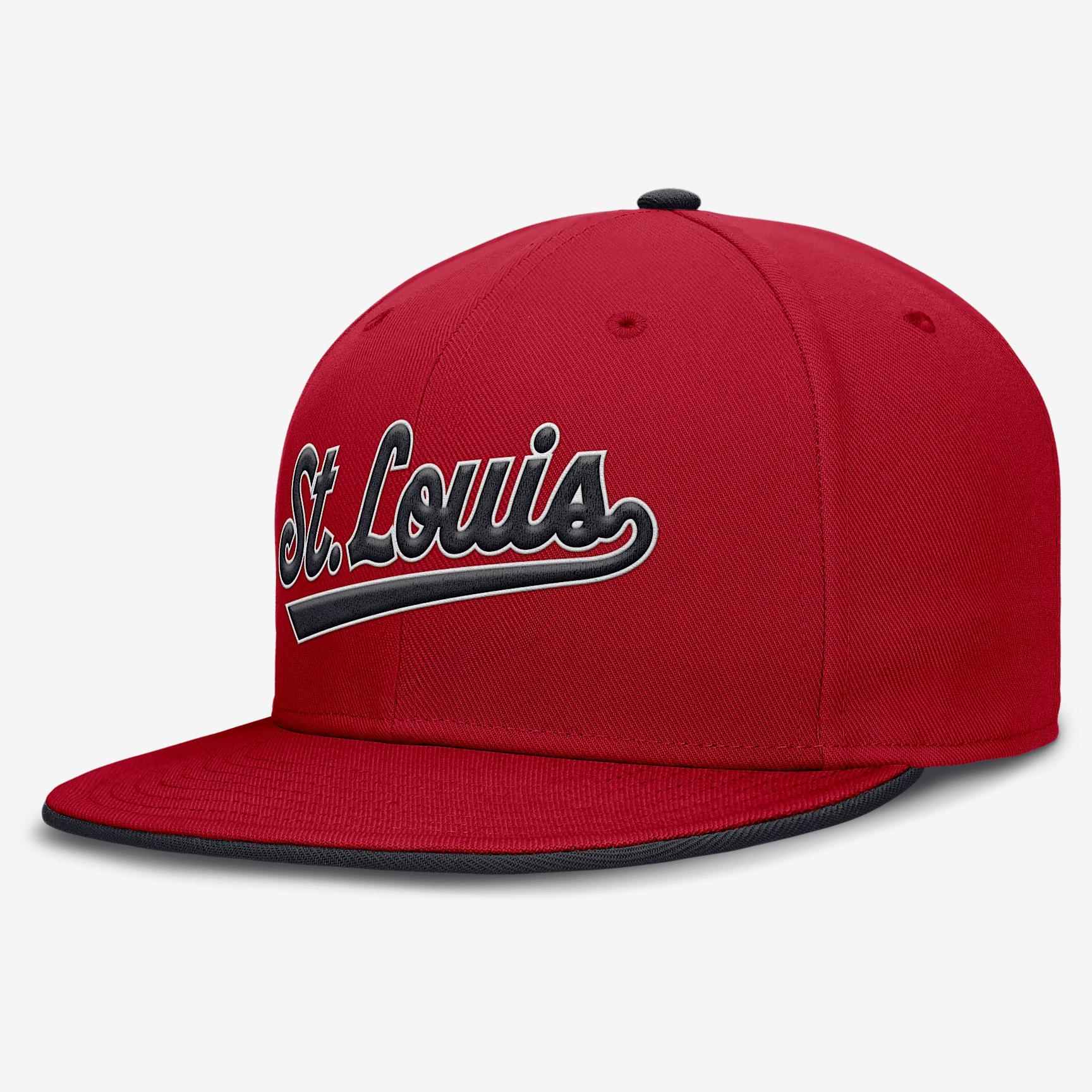 Men's Nike Red St. Louis Cardinals True Performance Fitted Hat,  Product Image