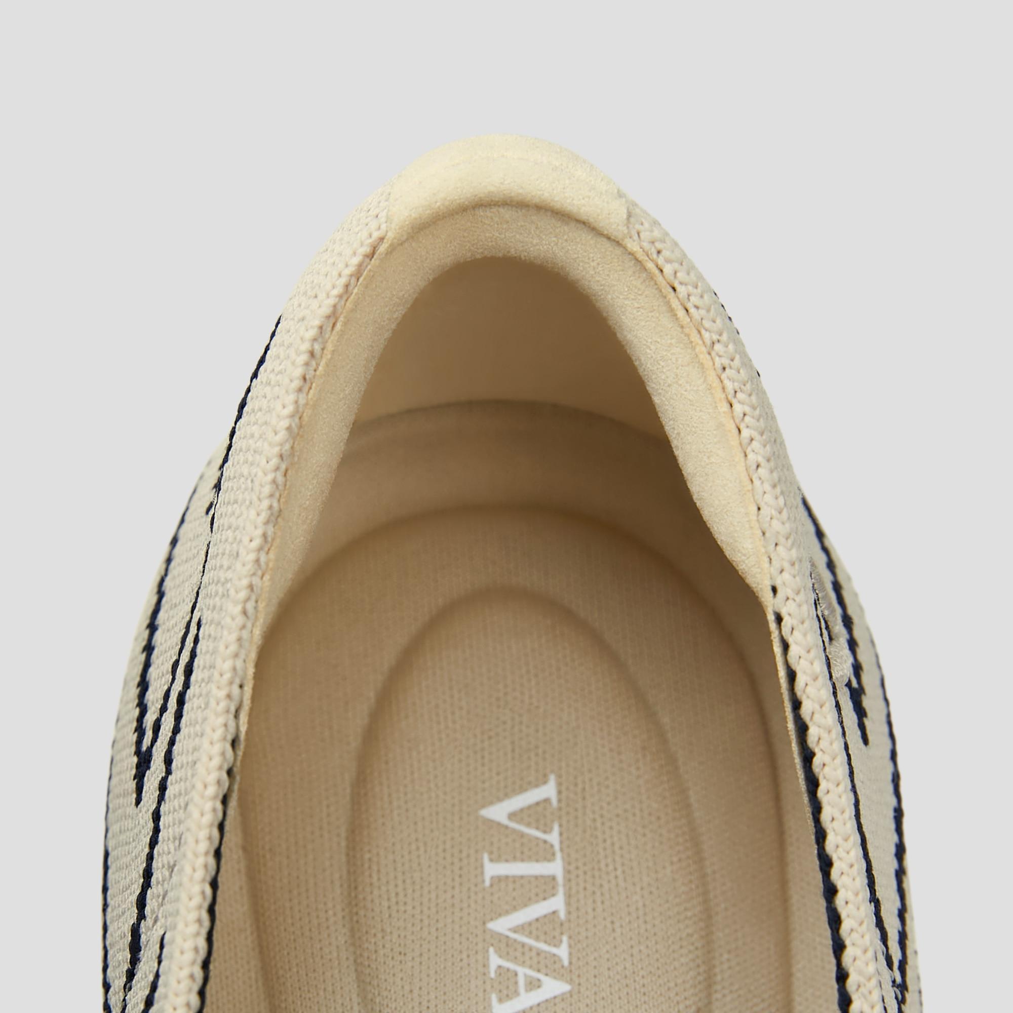 Round-Toe Embroidered Loafers (Audrey) Product Image