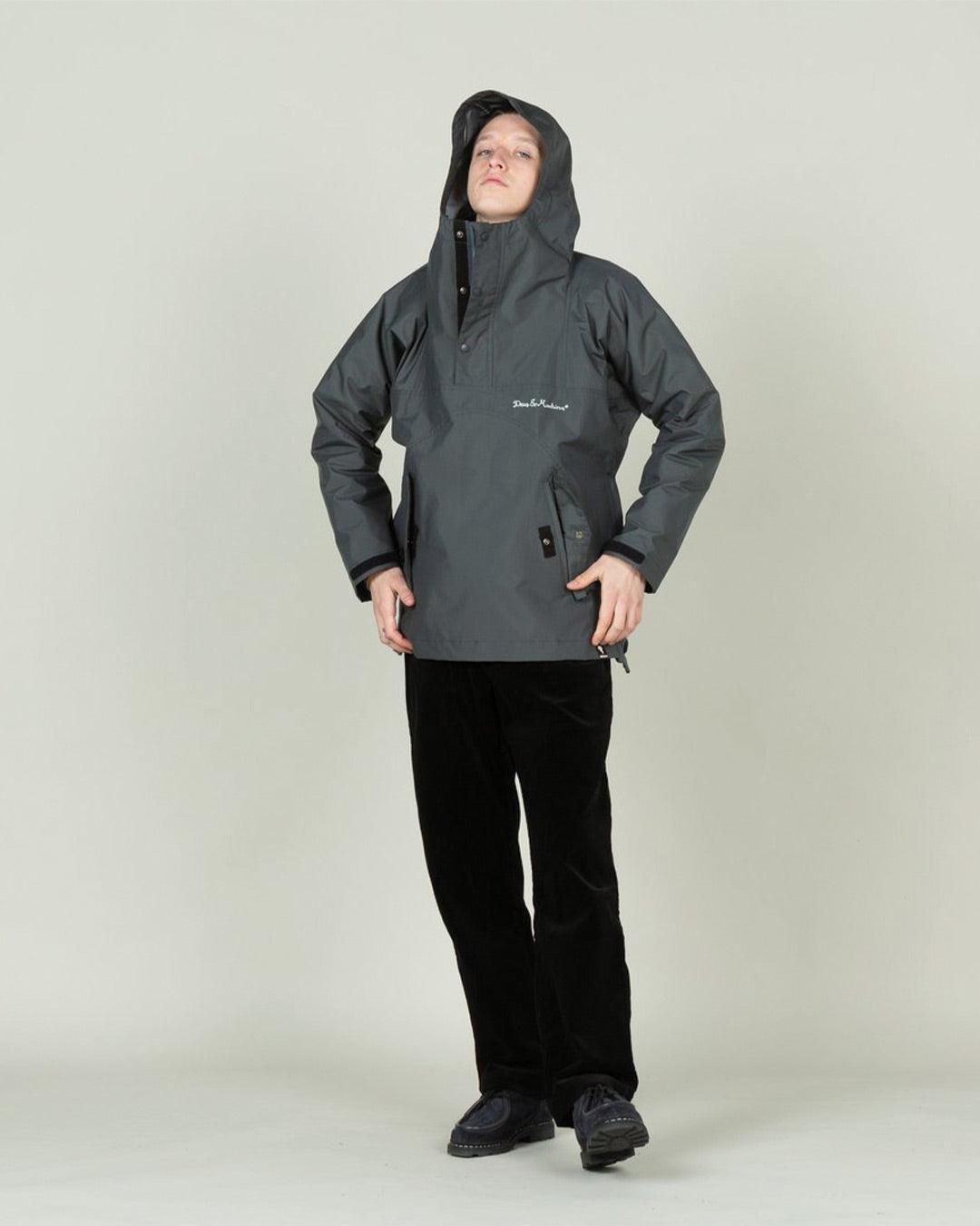 Traverse Jacket - Black Product Image