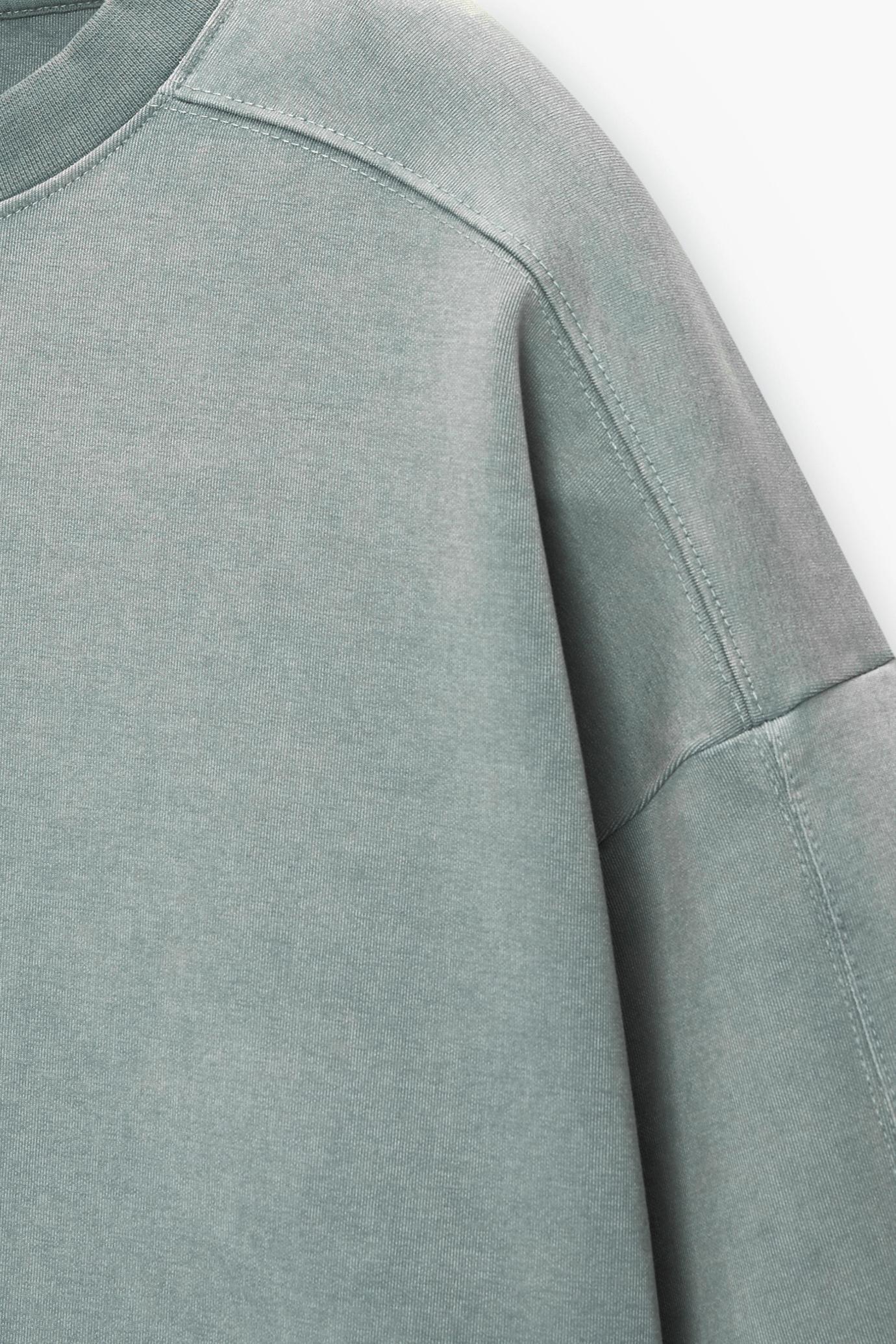 Boxy short sleeve sweatshirt Product Image