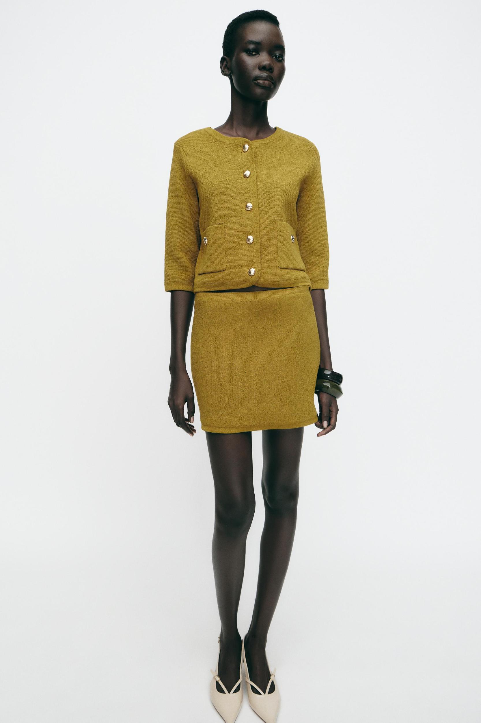 KNIT CARDIGAN WITH GOLDEN BUTTONS Product Image