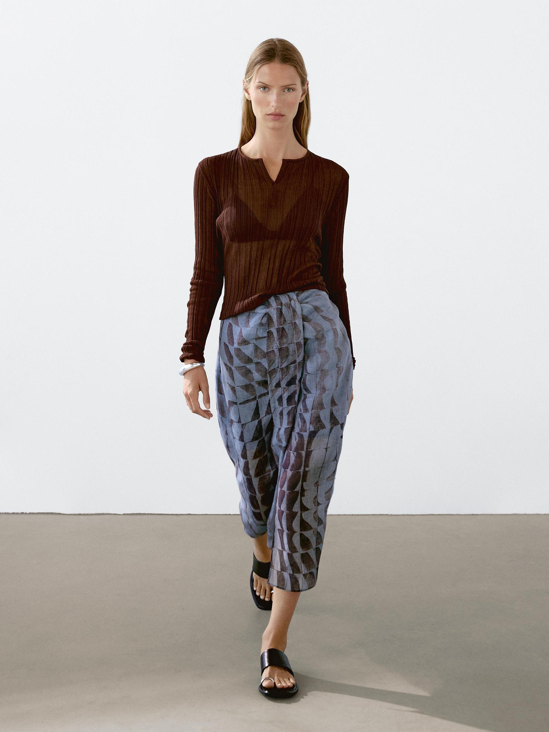 Long sleeve ribbed T-shirt Product Image