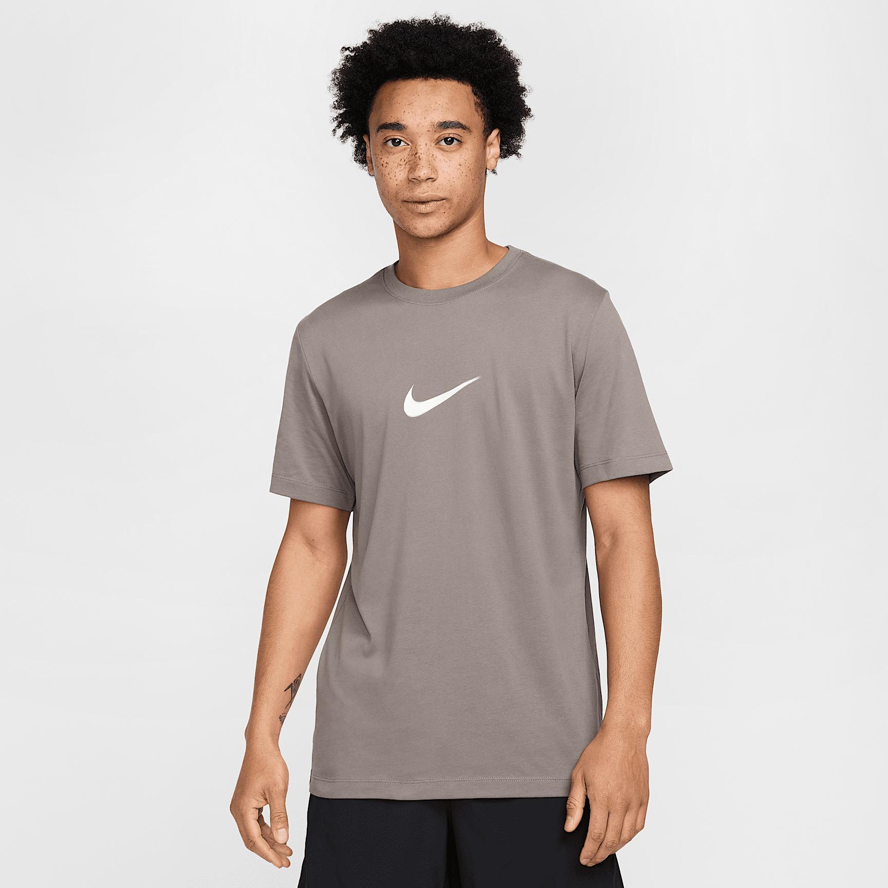 Nike Men's Dri-FIT Fitness T-Shirt Product Image