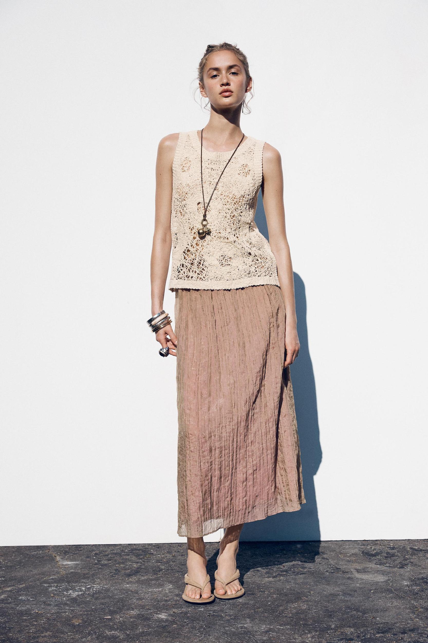 SLEEVELESS CROCHET TOP Product Image