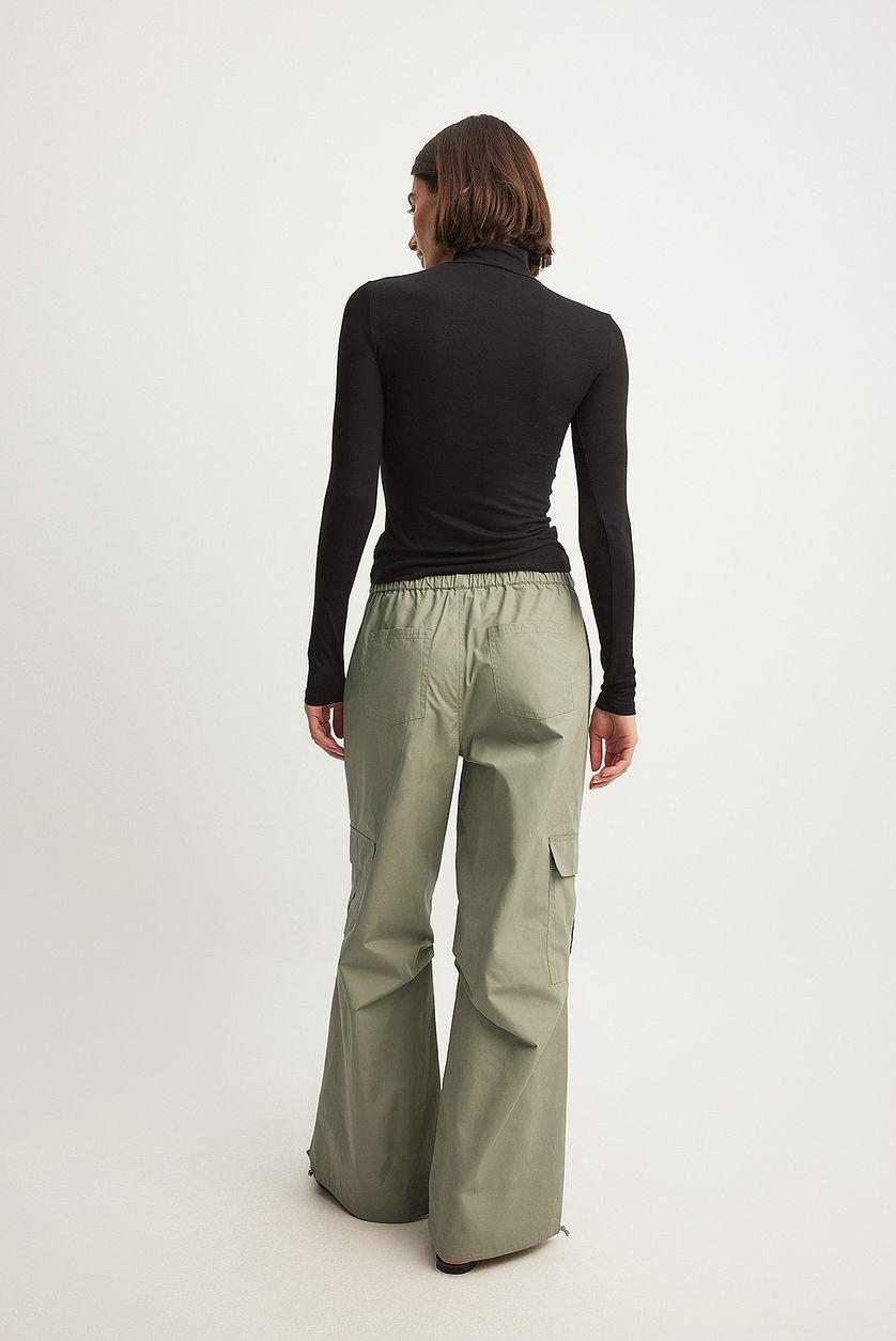 Drawstring Loose Mid Waist Cargo Pants Product Image