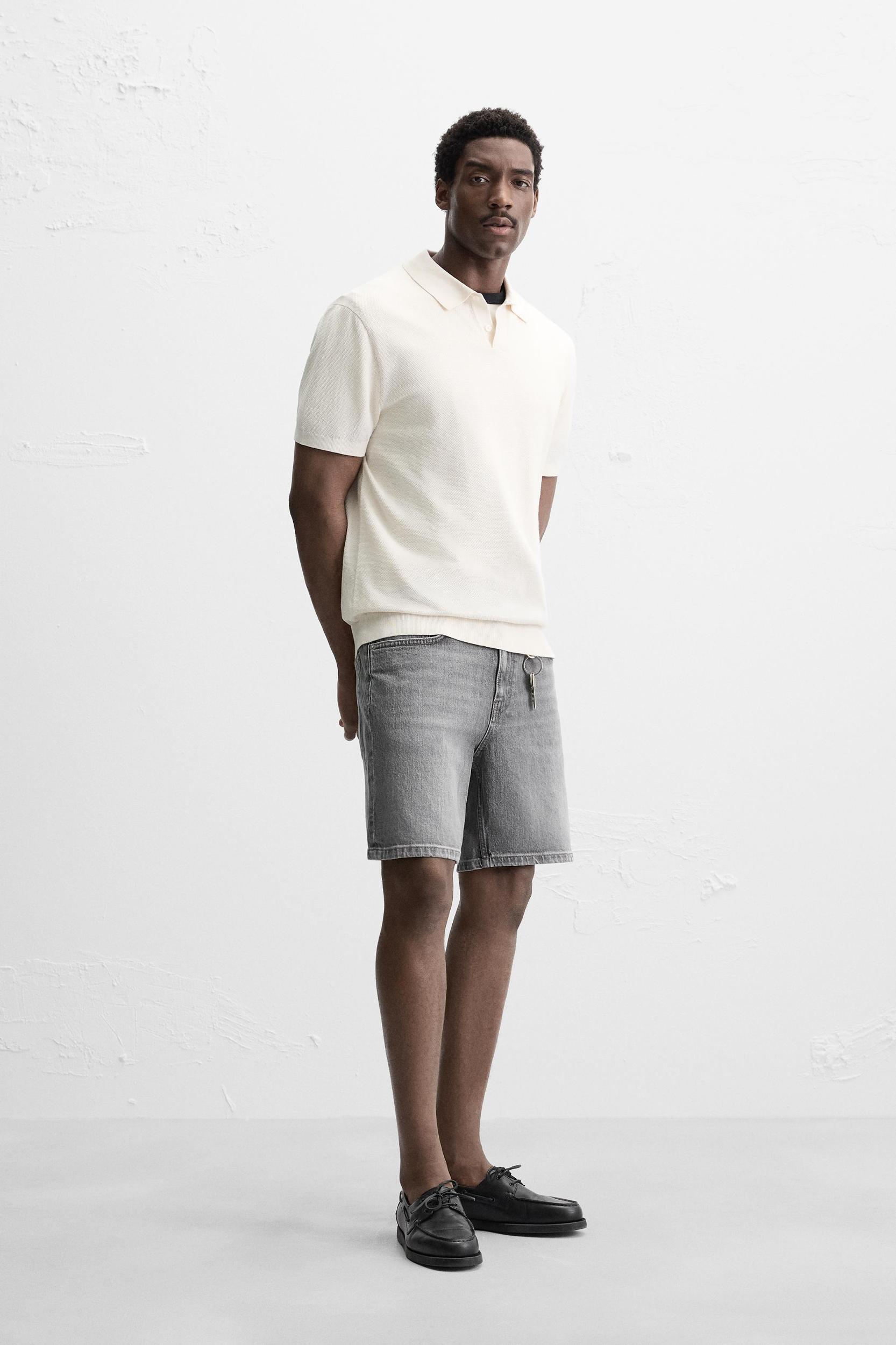 REGULAR FIT DENIM SHORTS Product Image