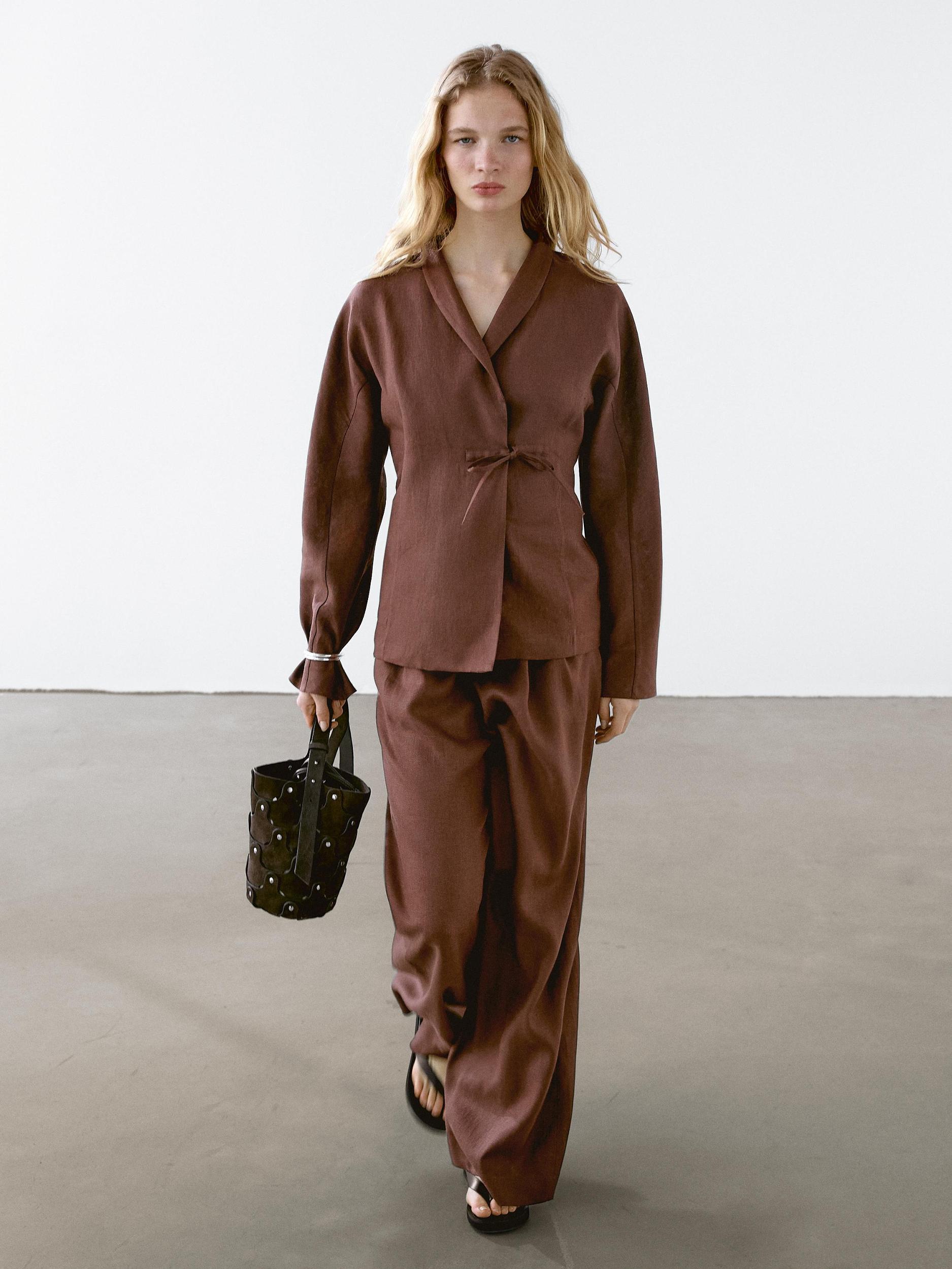 Flowing 100% linen wide-leg trousers Product Image