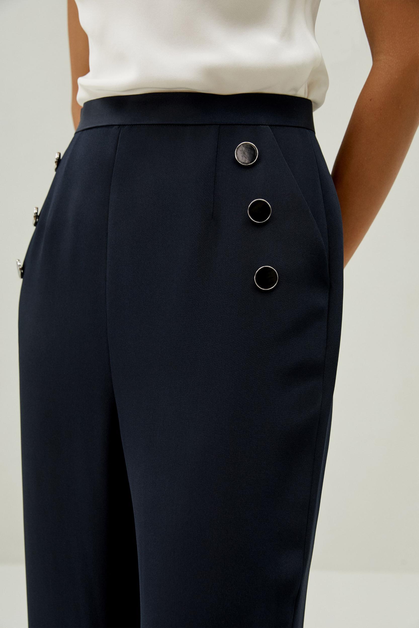 Nautical-Inspired Cropped Trousers Product Image