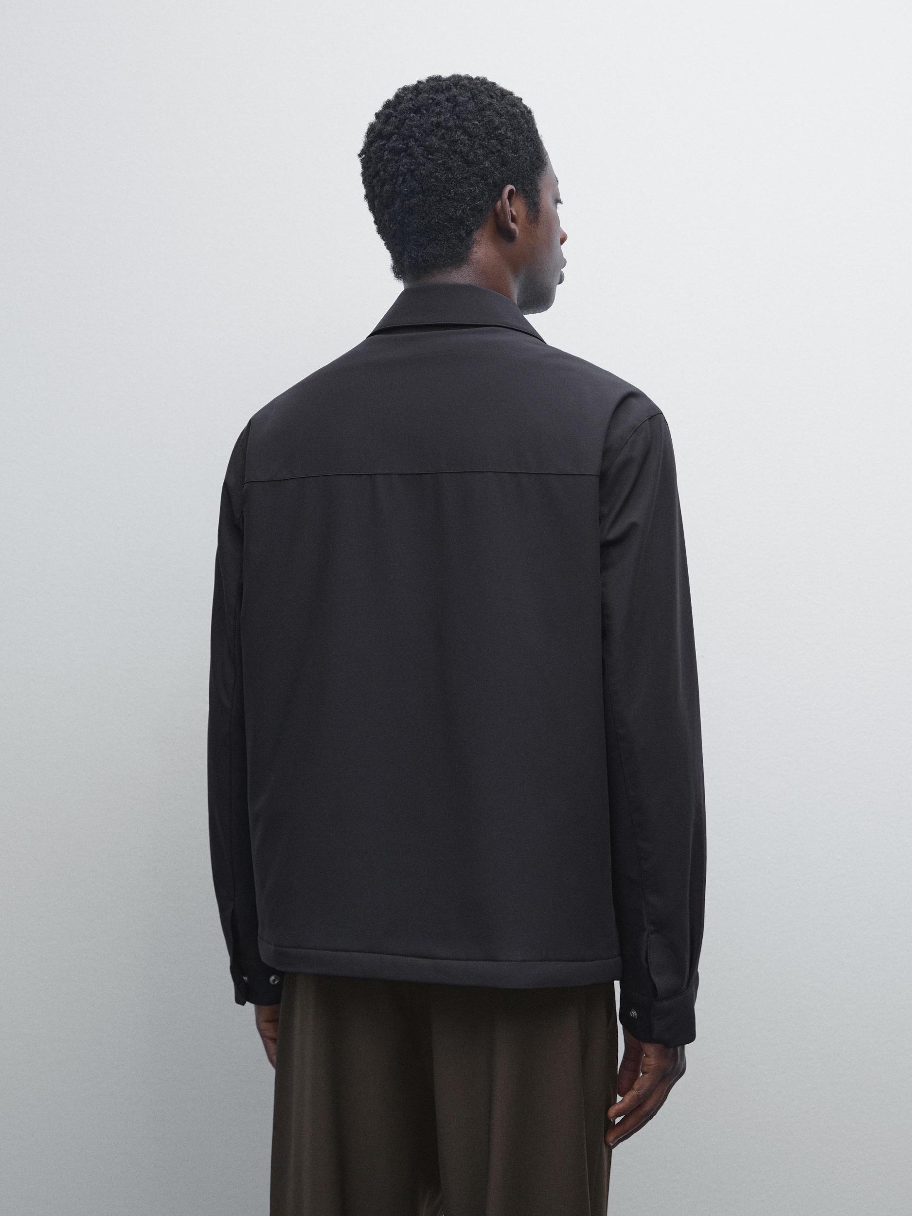Lightweight water-repellent jacket Product Image