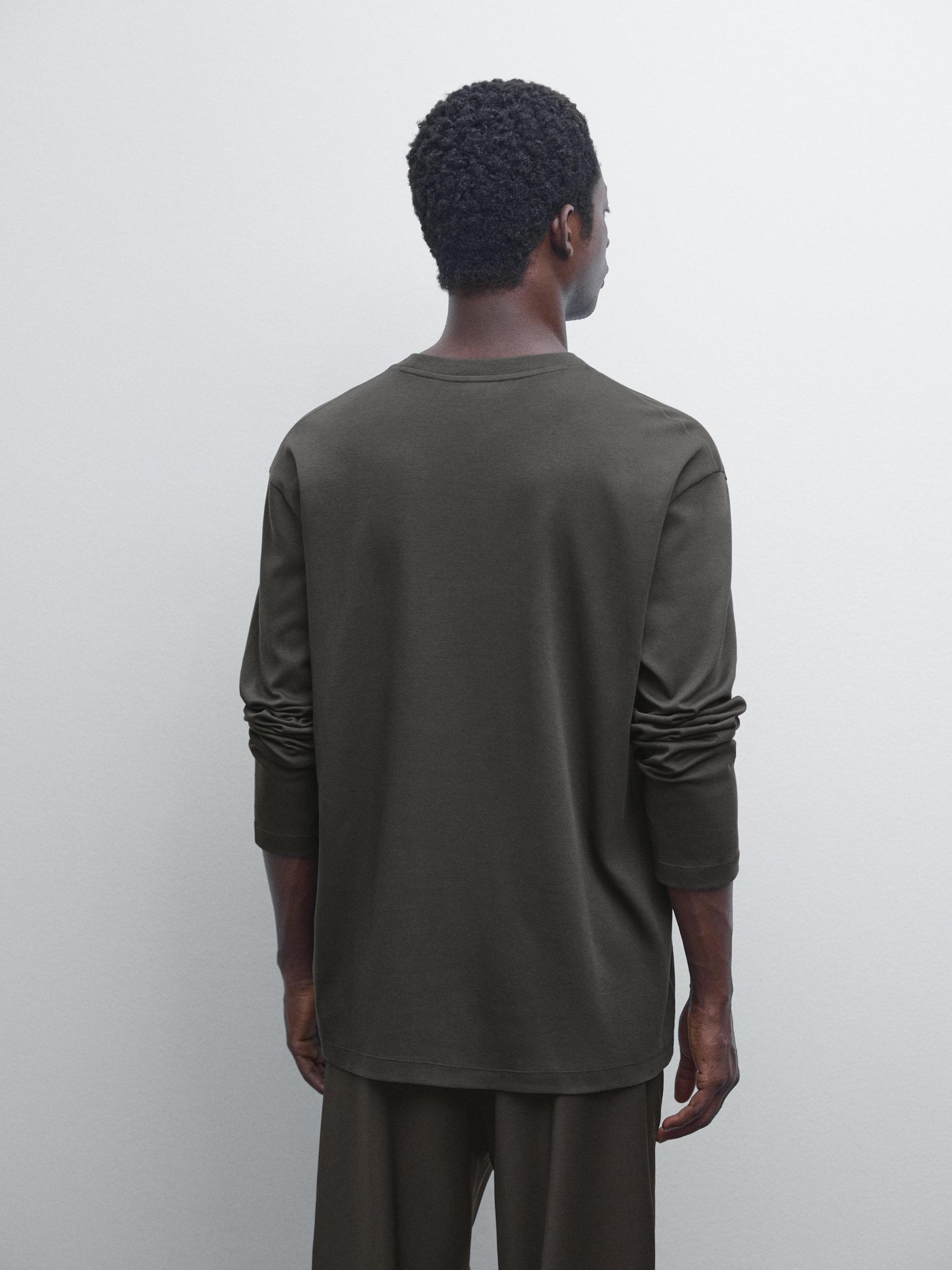 Long sleeve medium weight cotton T-shirt Product Image