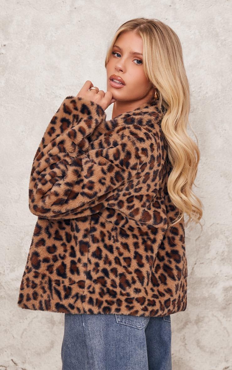 Brown Leopard Fleece Zip Up Jacket Product Image