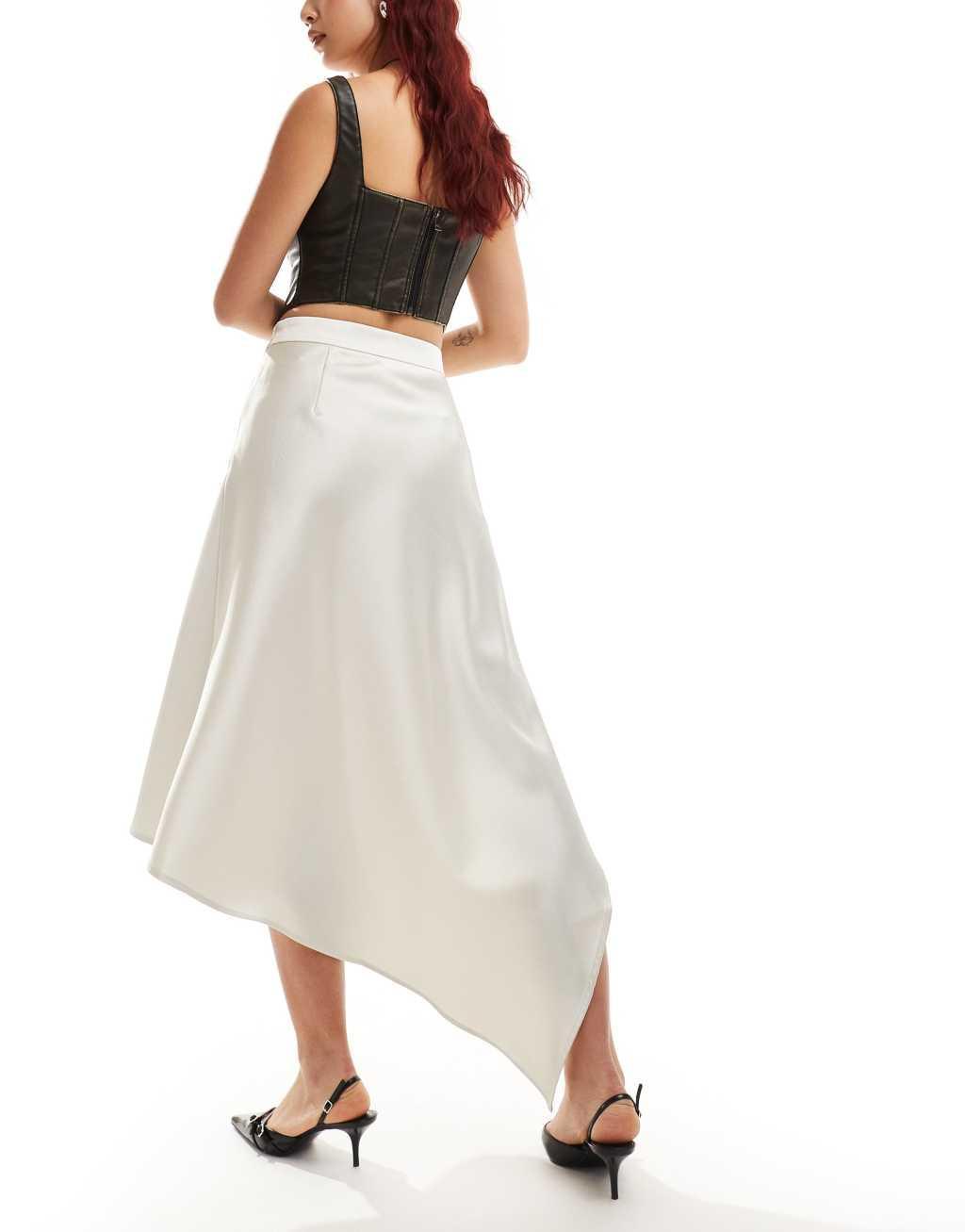 Urban Revivo floaty satin knee length midi skirt in off white Product Image