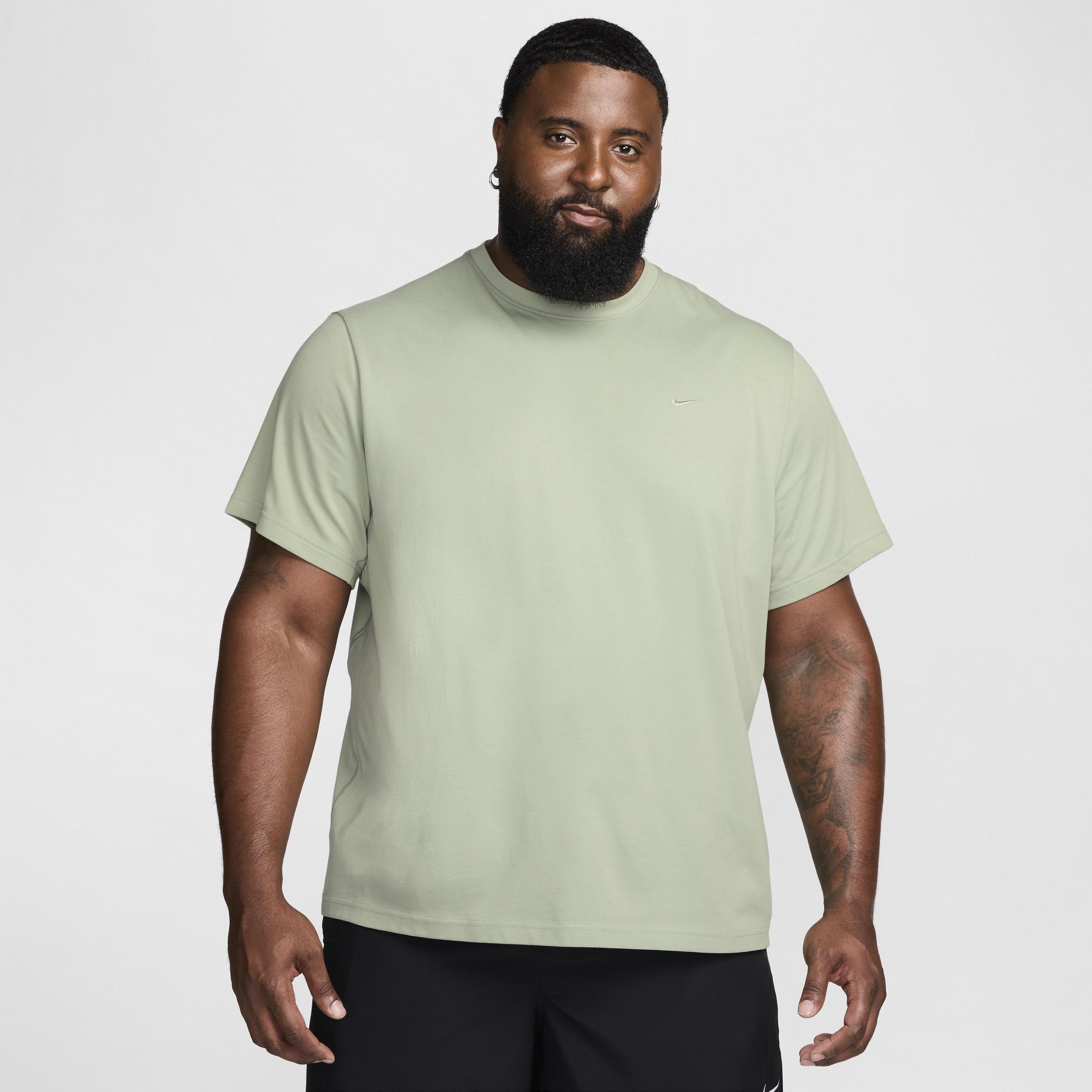 Nike Primary Men's Dri-FIT Short-Sleeve Versatile Top Product Image