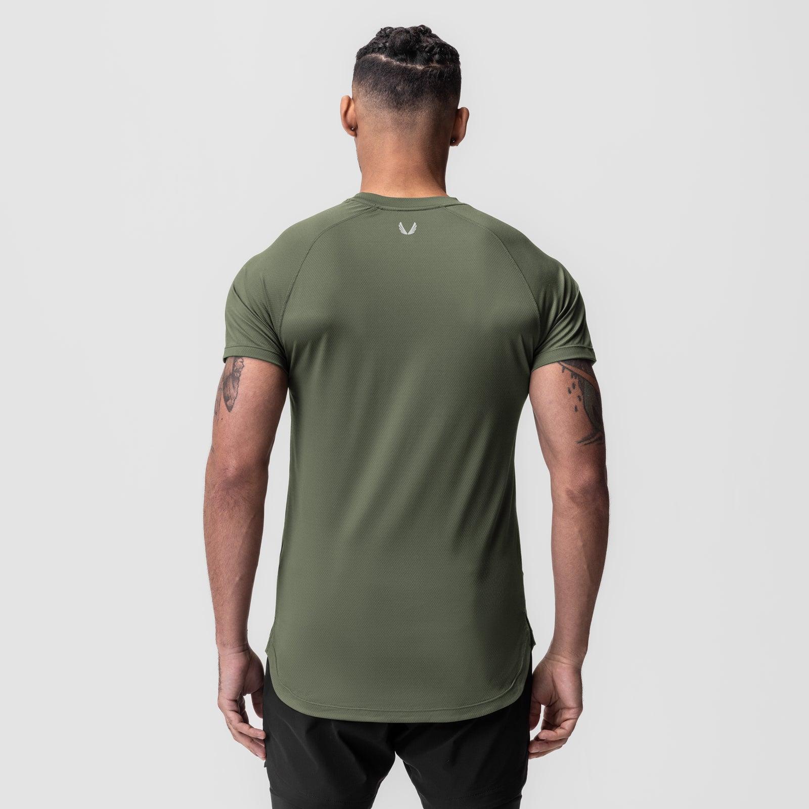 0660. AeroSilver® Established Tee - Olive Male Product Image
