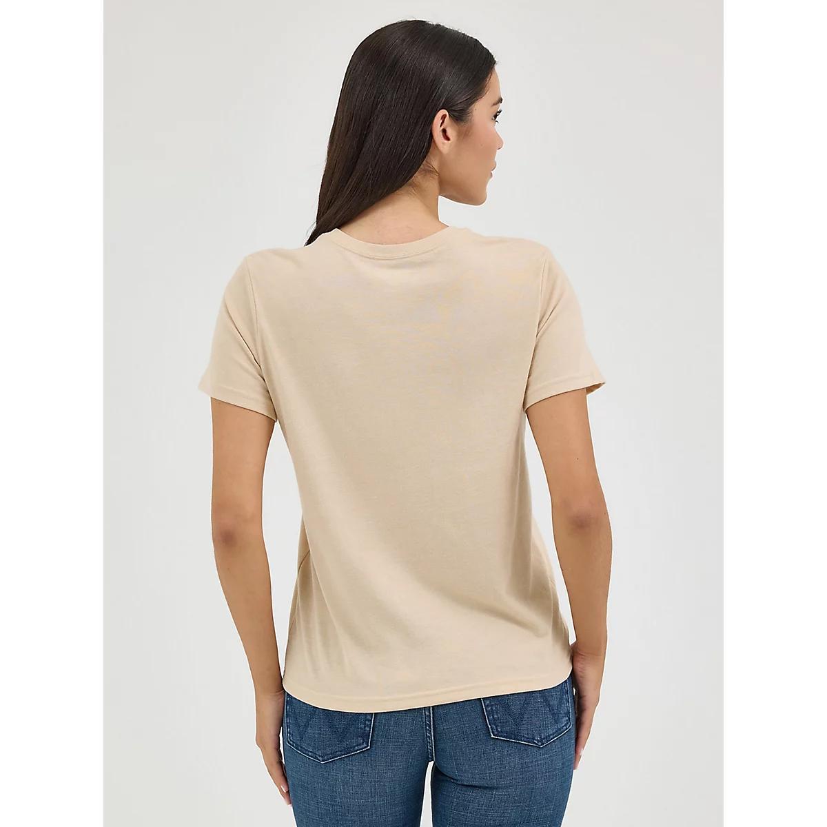 Women's Wrangler Western Graphic Reg Fit Tee in Cement Heather Product Image