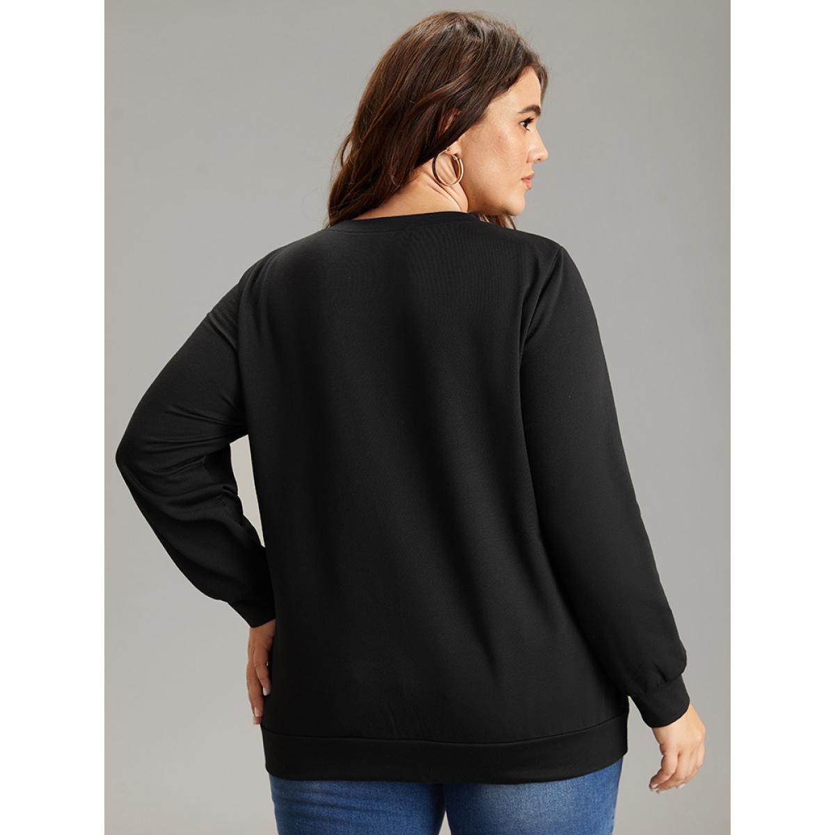 Plus Size Heart Print Round Neck Sweatshirt Women Black Casual Printed Dailywear Sweatshirts BloomChic 10/M Product Image