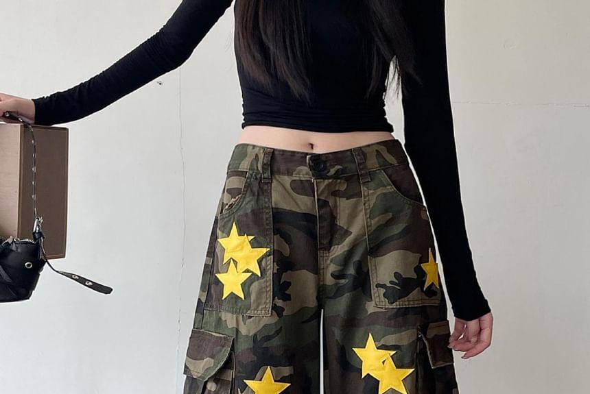 Mid Rise Camo Print Star Applique Wide Leg Cargo Jeans Product Image