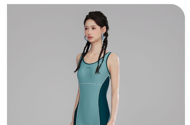 Sleeveless Color Block Swimsuit Product Image