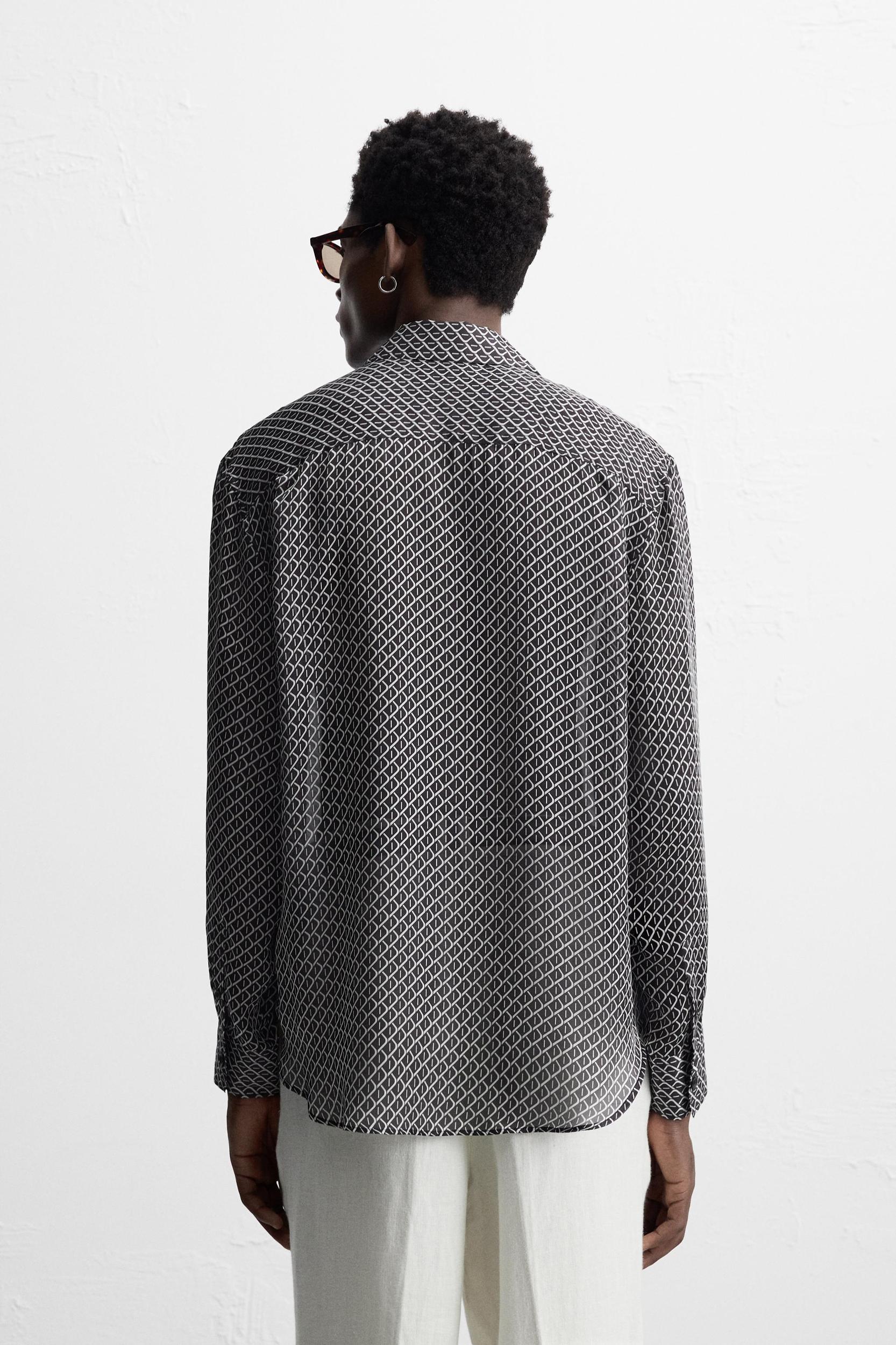 GEOMETRIC PRINT SHIRT Product Image