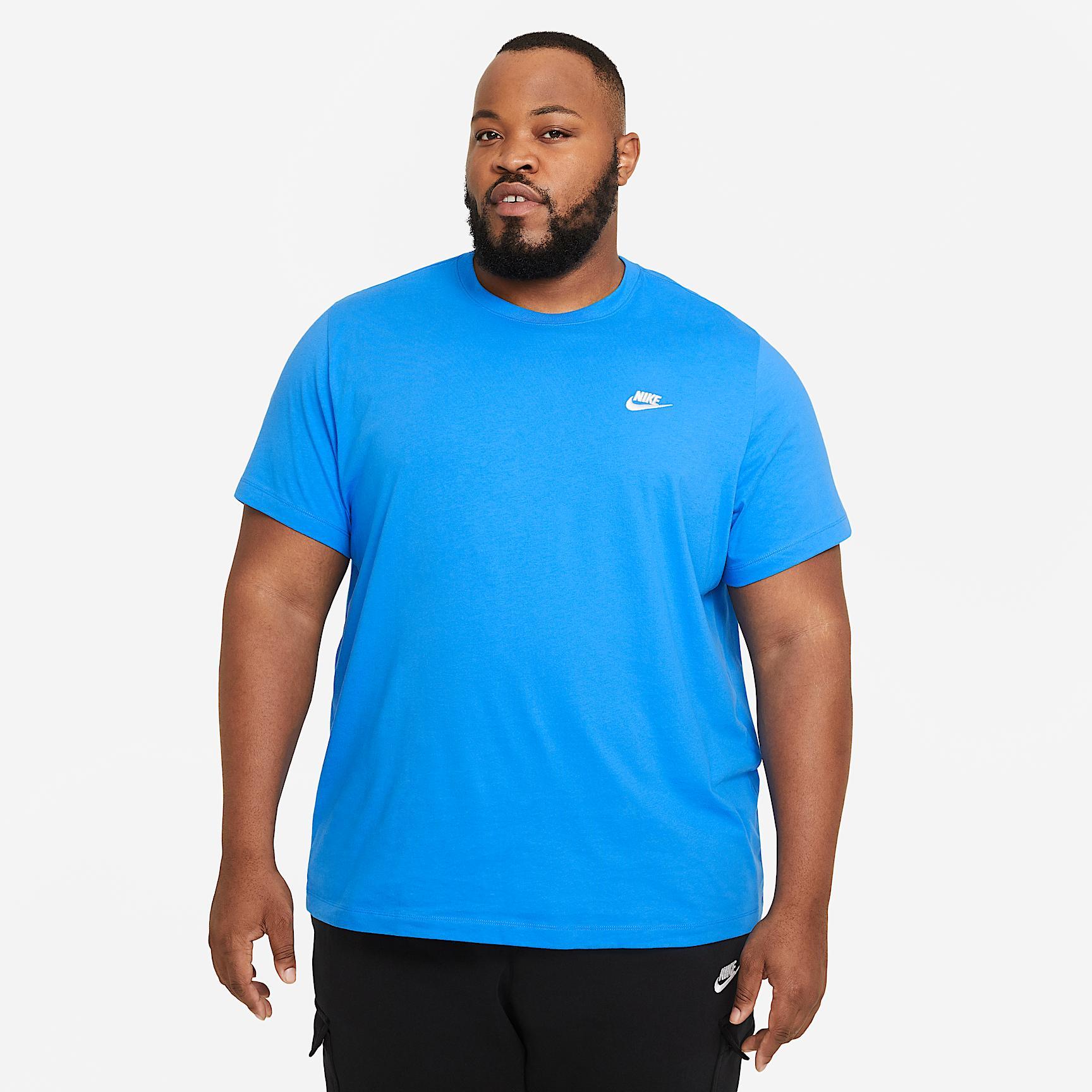 Mens Nike Sportswear Club T-Shirt | AR4997-435 Product Image
