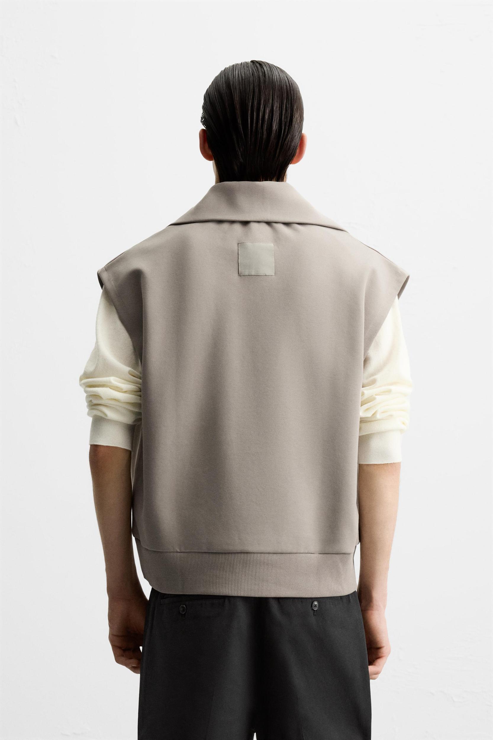 TECHNICAL QUARTER-ZIP SWEATSHIRT Product Image