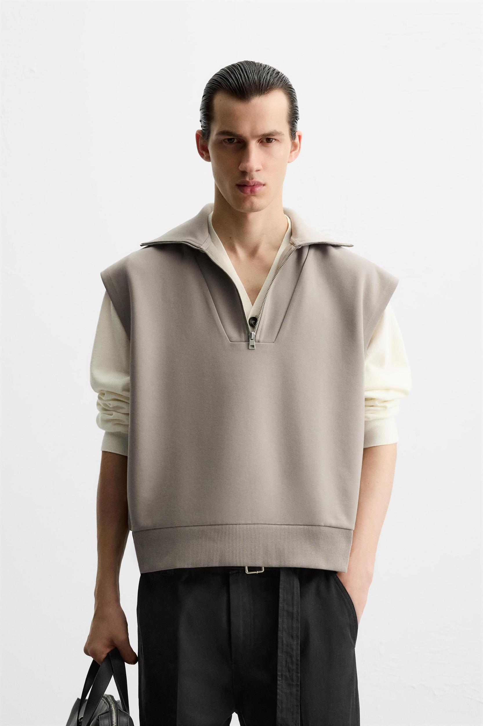 TECHNICAL QUARTER-ZIP SWEATSHIRT Product Image