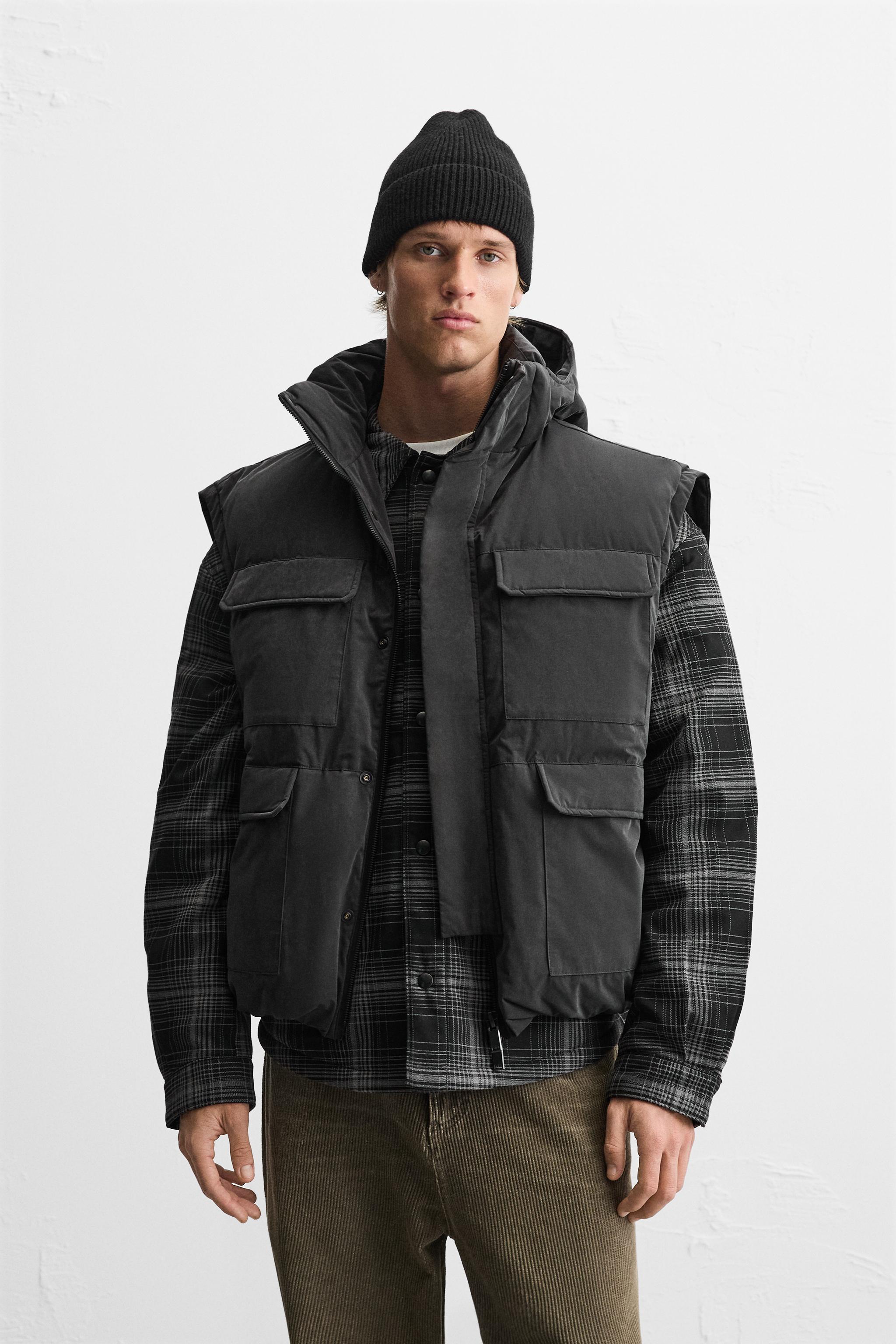 WATER REPELLENT PUFFER VEST Product Image