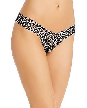 Signature Lace Low Rise Printed Thong Product Image