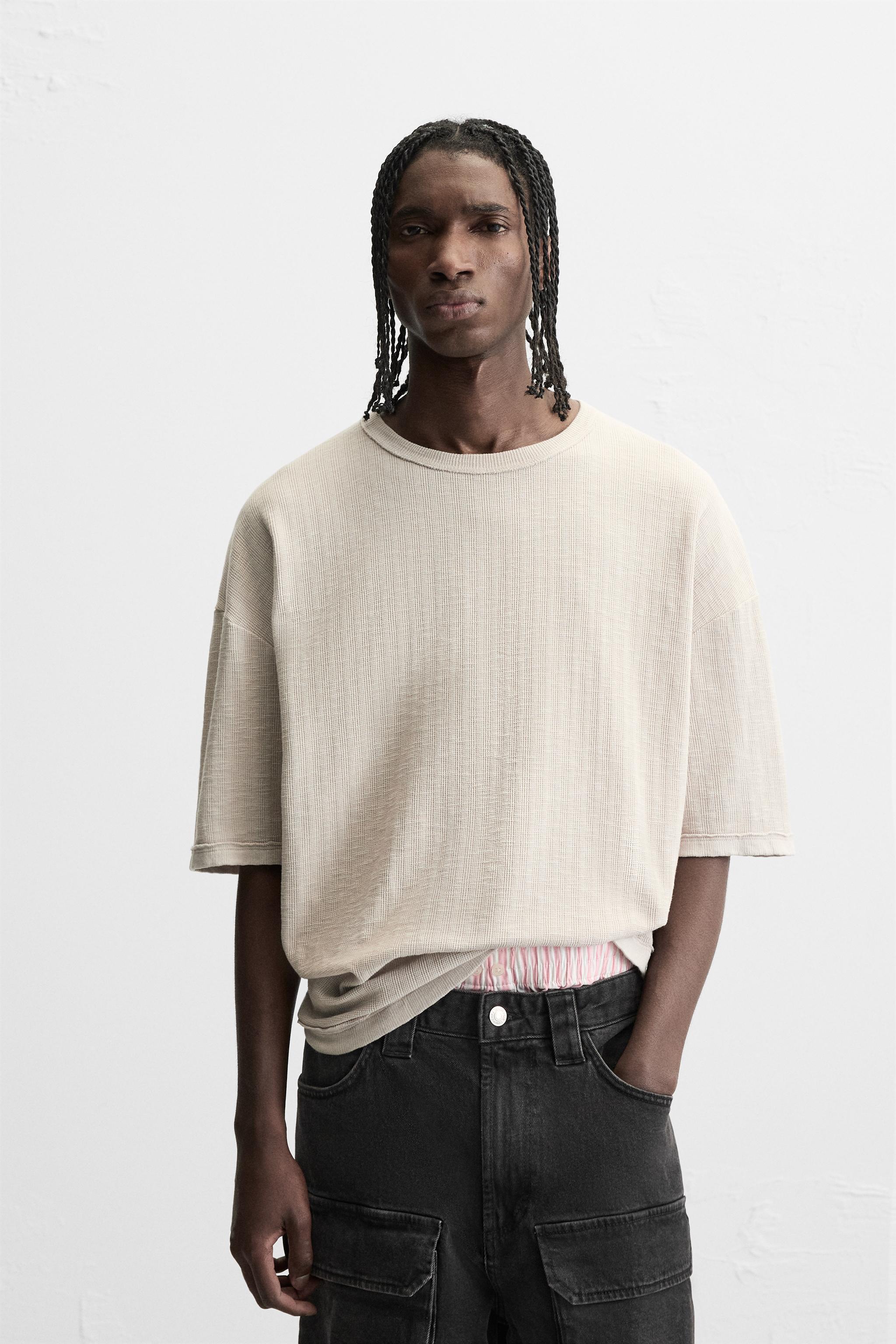 WASHED TEXTURED KNIT T-SHIRT Product Image