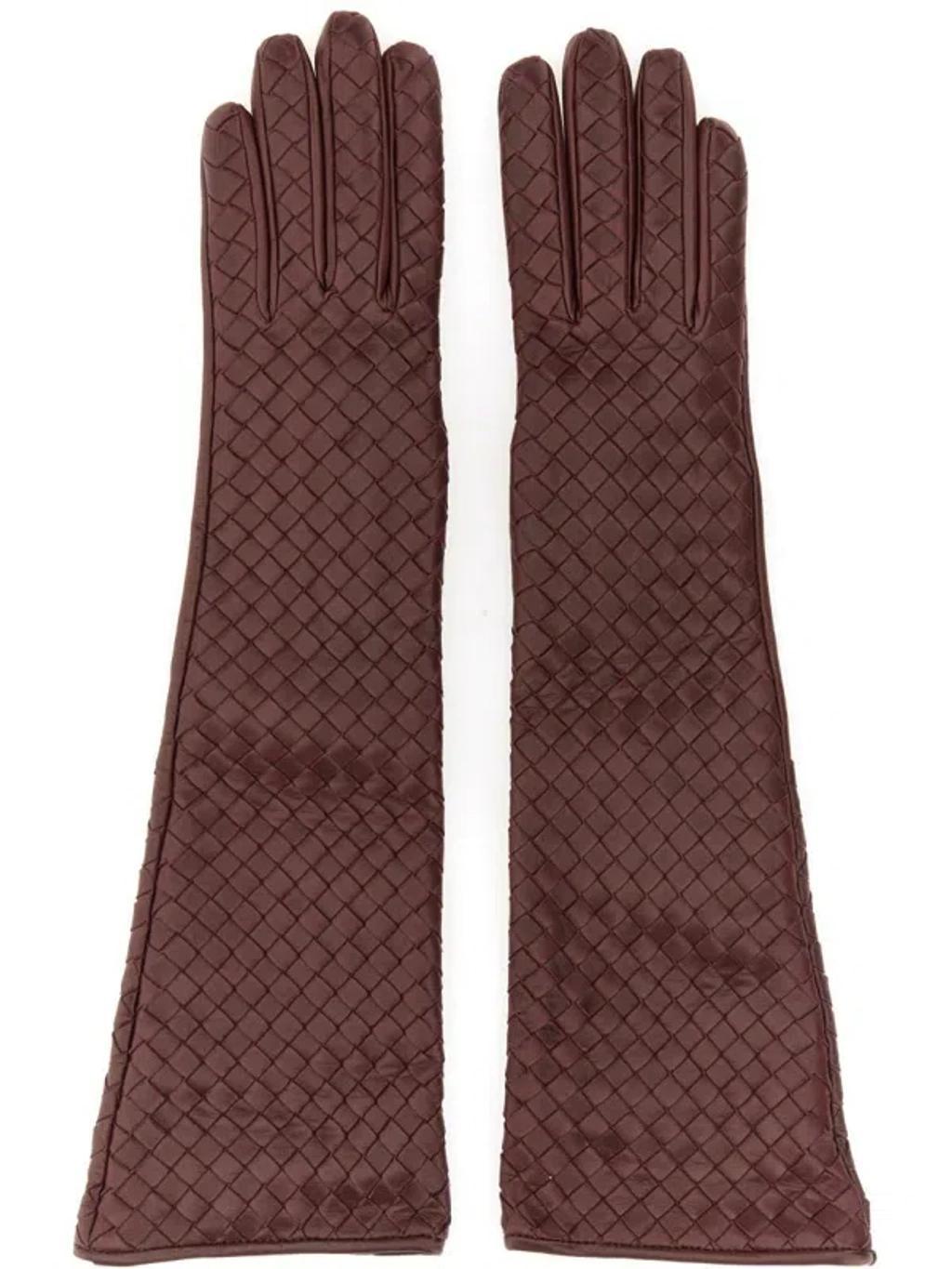 BOTTEGA VENETA Leather Midi Gloves In Red Product Image