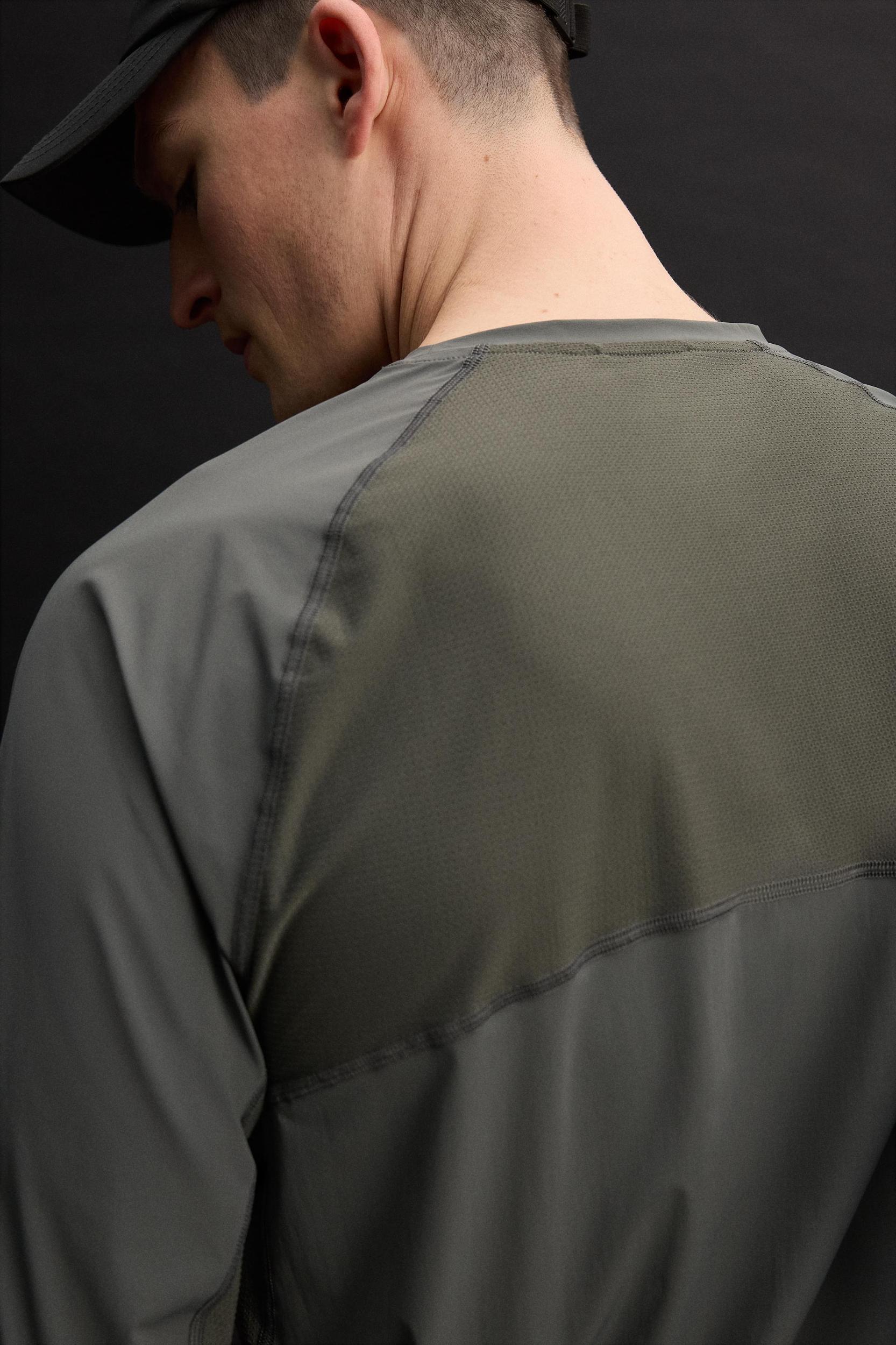 BASE LAYER COMPRESSION TOP Product Image
