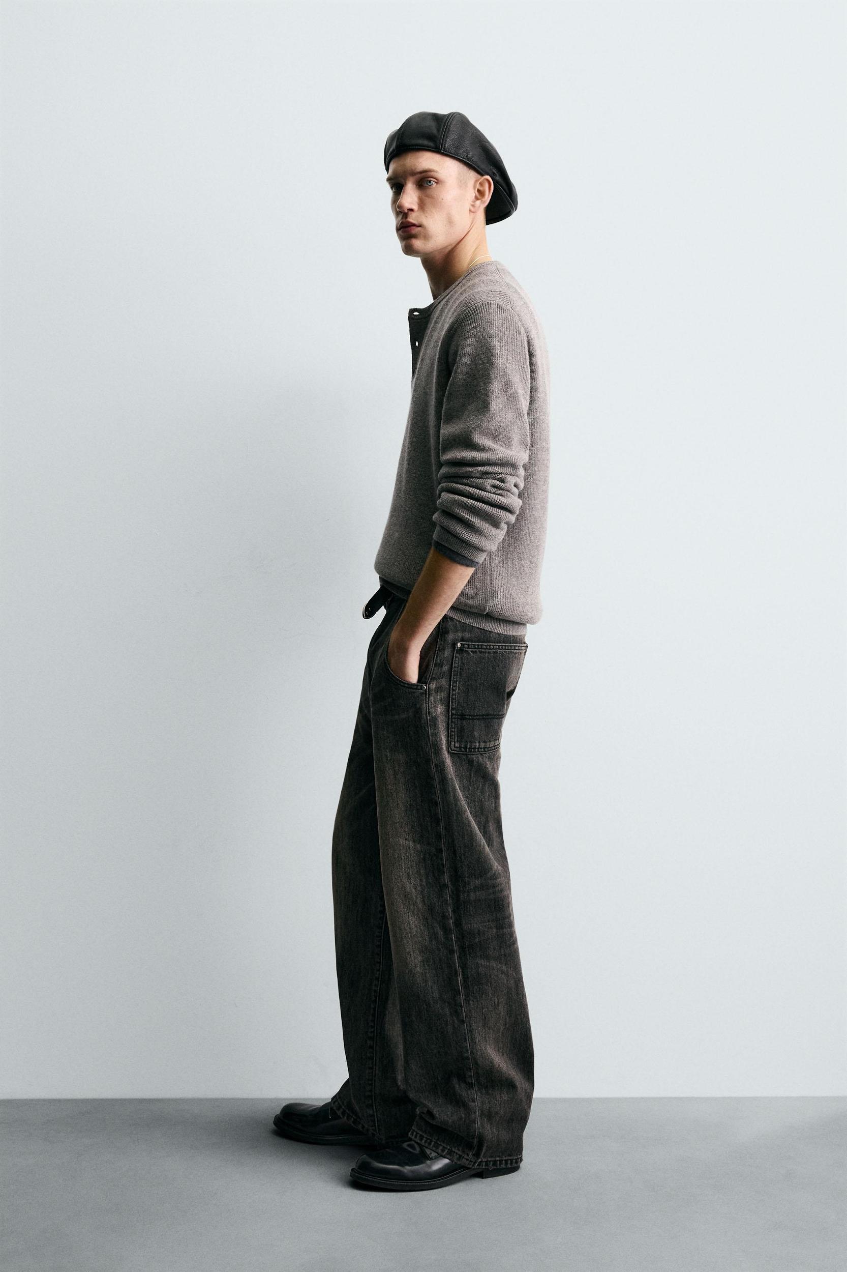 WIDE FIT JEANS Product Image