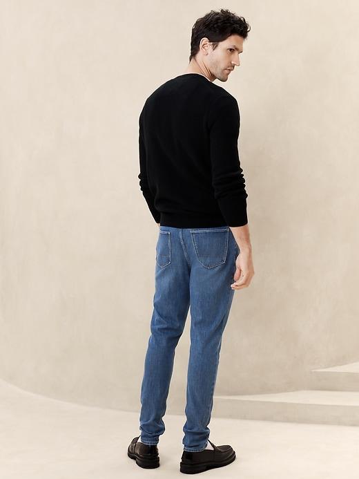 Skinny Travel Stretch Jean Product Image