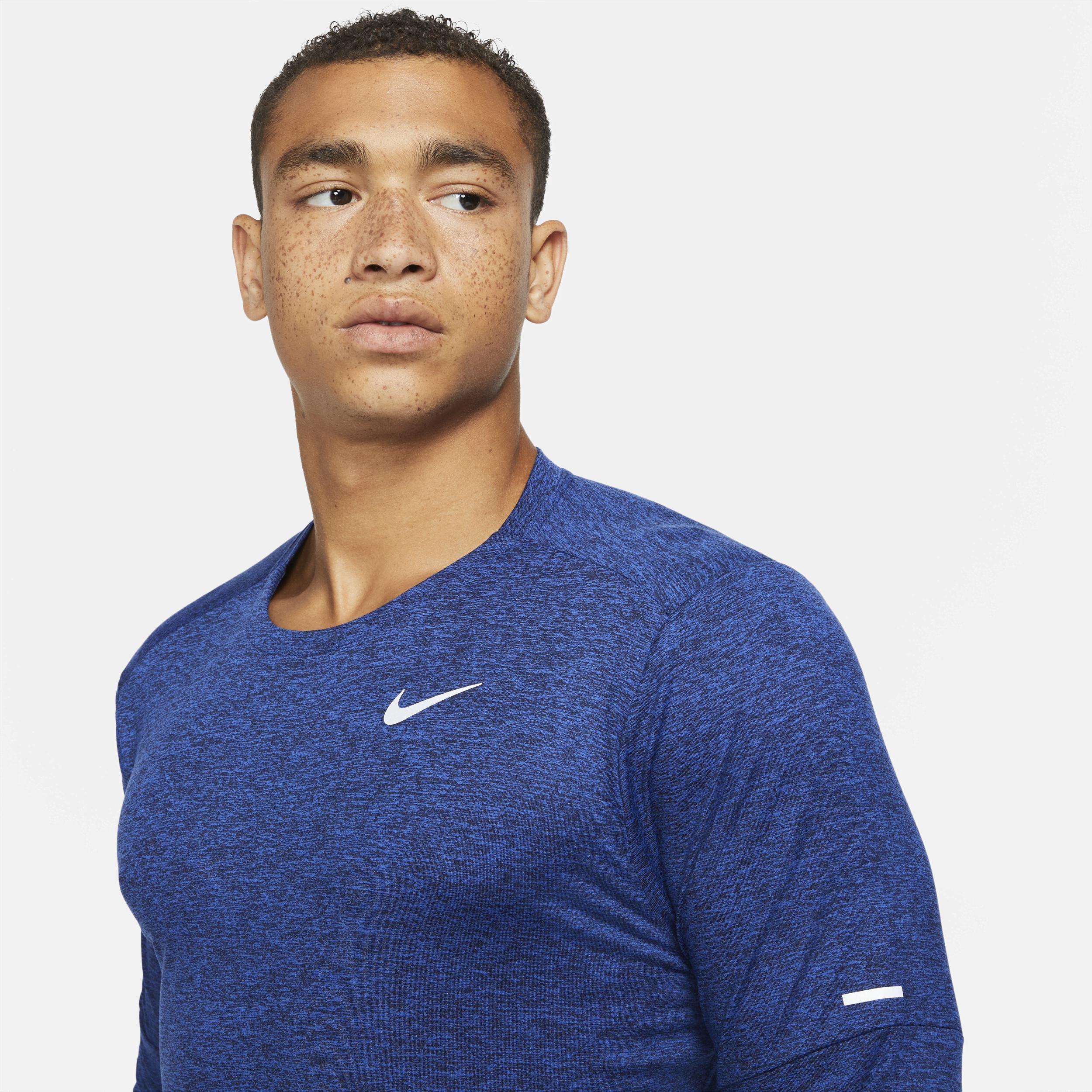 Nike Men's Element Dri-FIT Running Crew Top Product Image