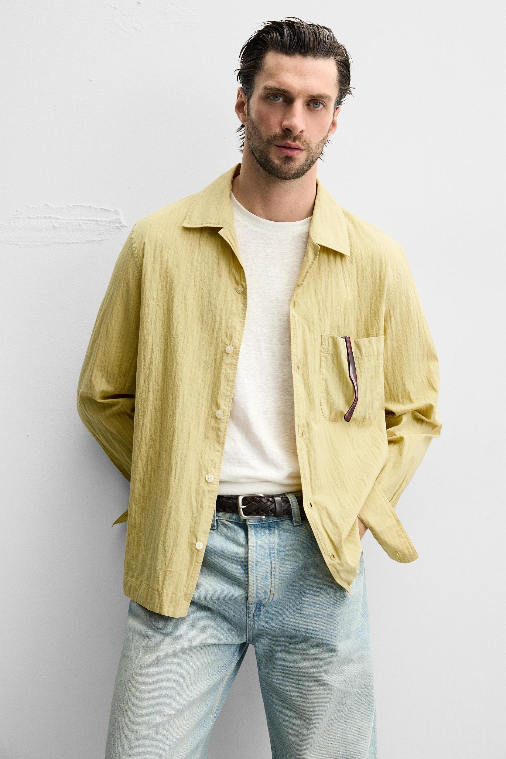 CONTRASTING STRIPED SHIRT Product Image