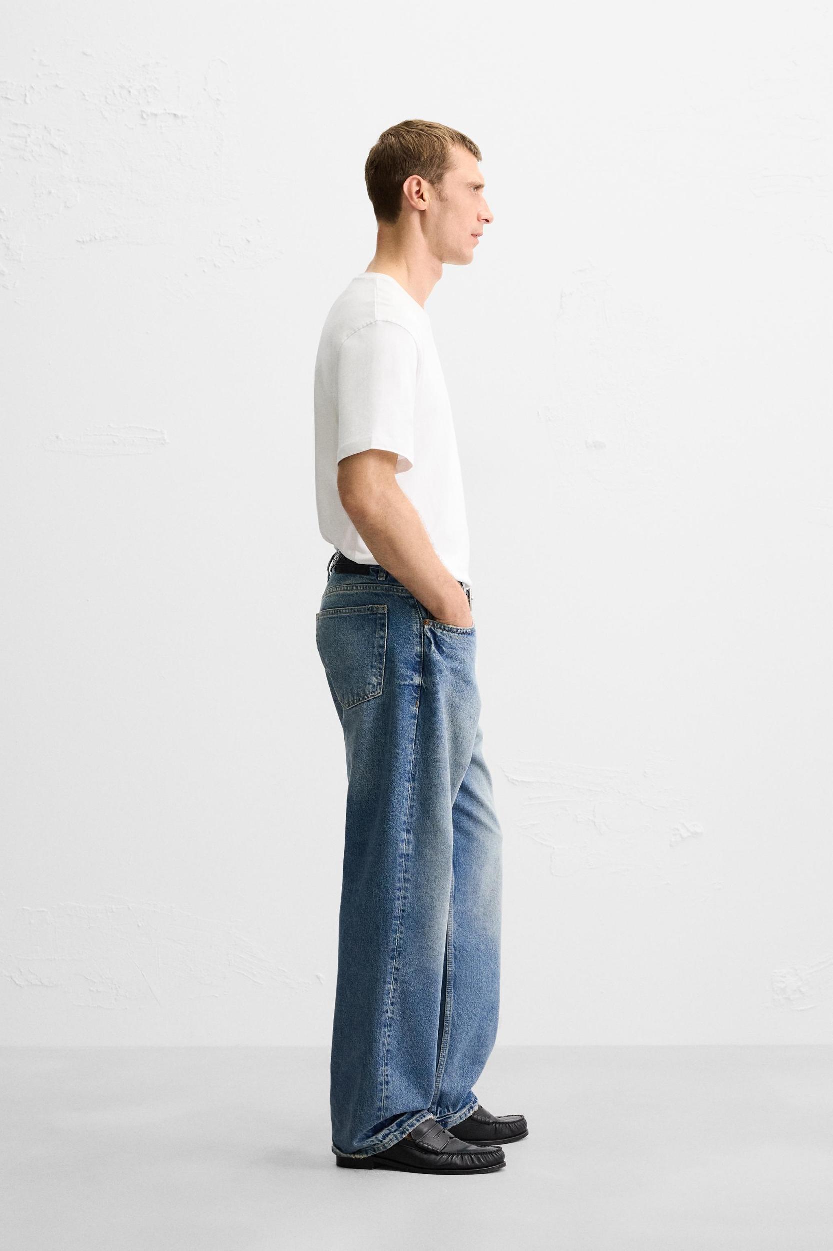 BASIC MEDIUM WEIGHT T-SHIRT Product Image