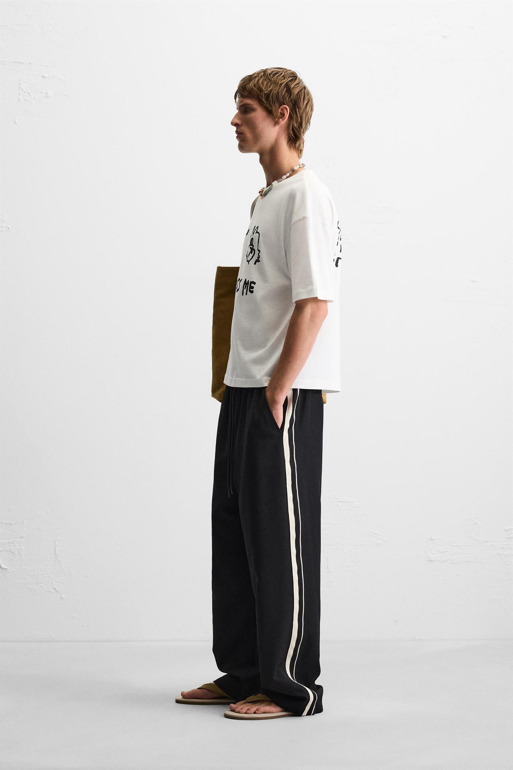 COMBINATION PRINT T-SHIRT Product Image