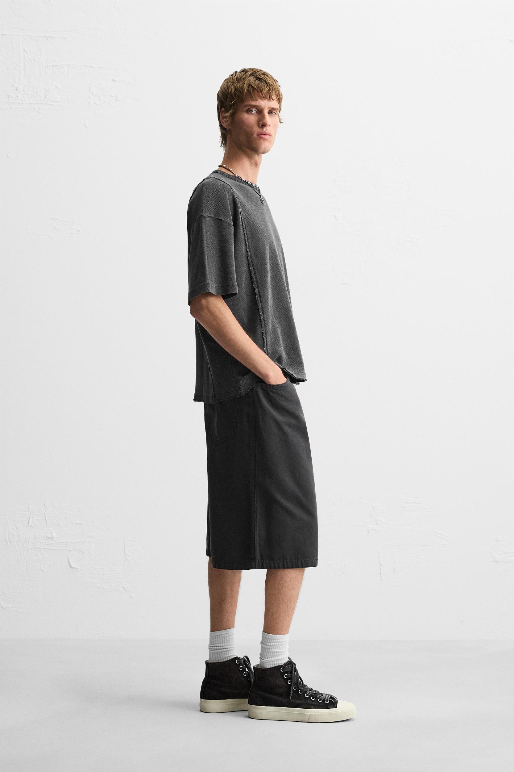 WASHED OVERSIZED FIT BERMUDA SHORTS Product Image