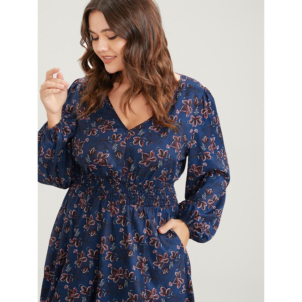 Plus Size Floral V Neck Pocket Lantern Sleeve Shirred Split Dress DarkBlue Women Elegant Pocket V-neck Long Sleeve Curvy Midi Dress BloomChic 30/6X Product Image