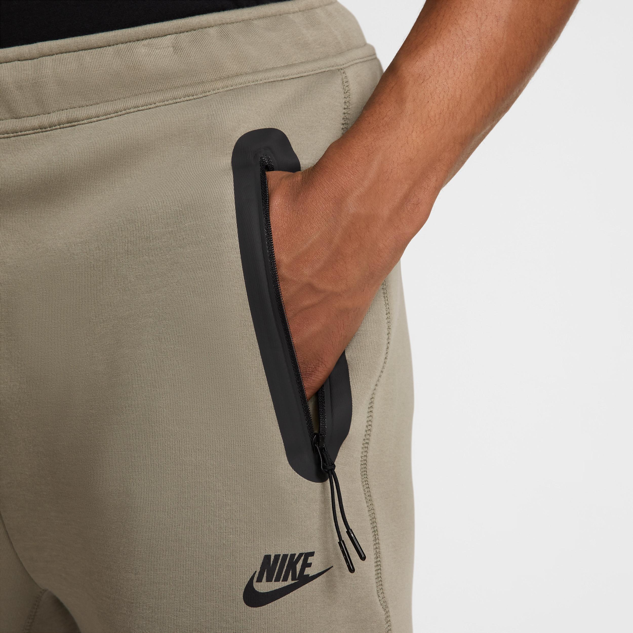 Nike Mens Tech Fleece Open-Hem Pants | HJ6533-320 Product Image